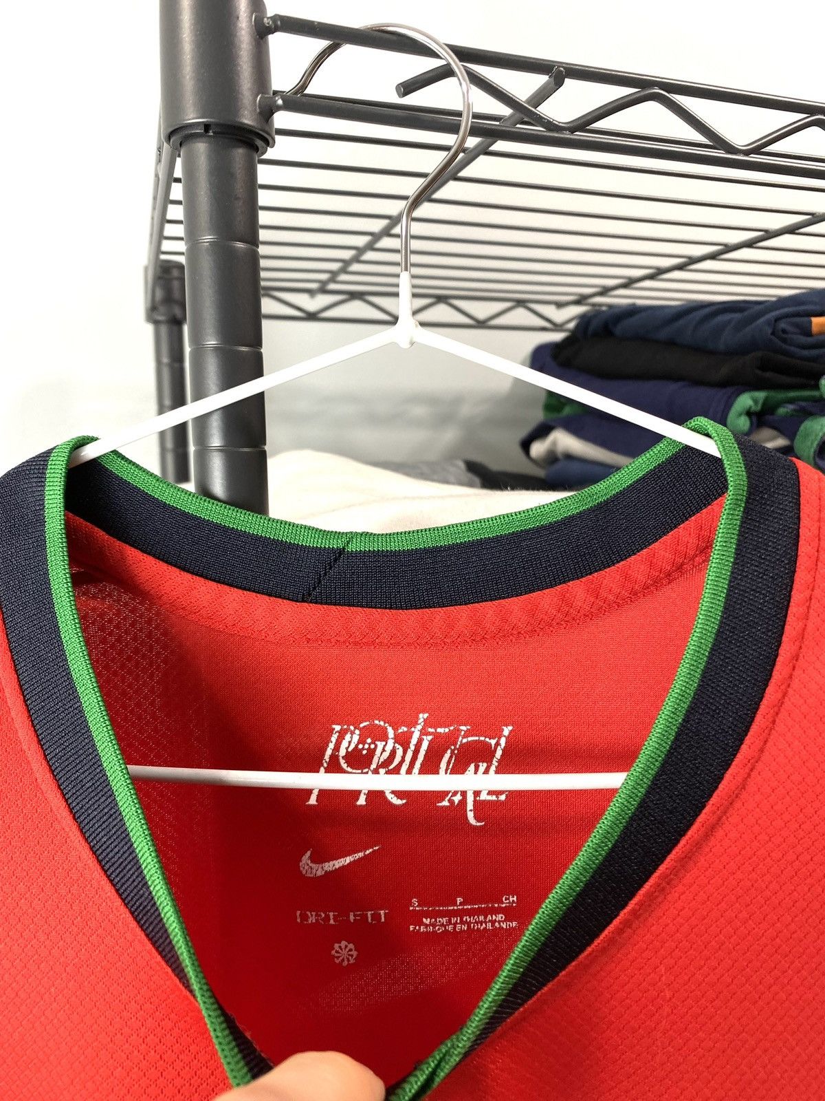 Nike Vintage Nike Portugal Ronaldo 7 Soccer Jersey Tee Size US S / EU 44-46 / 1 - 7 Thumbnail
