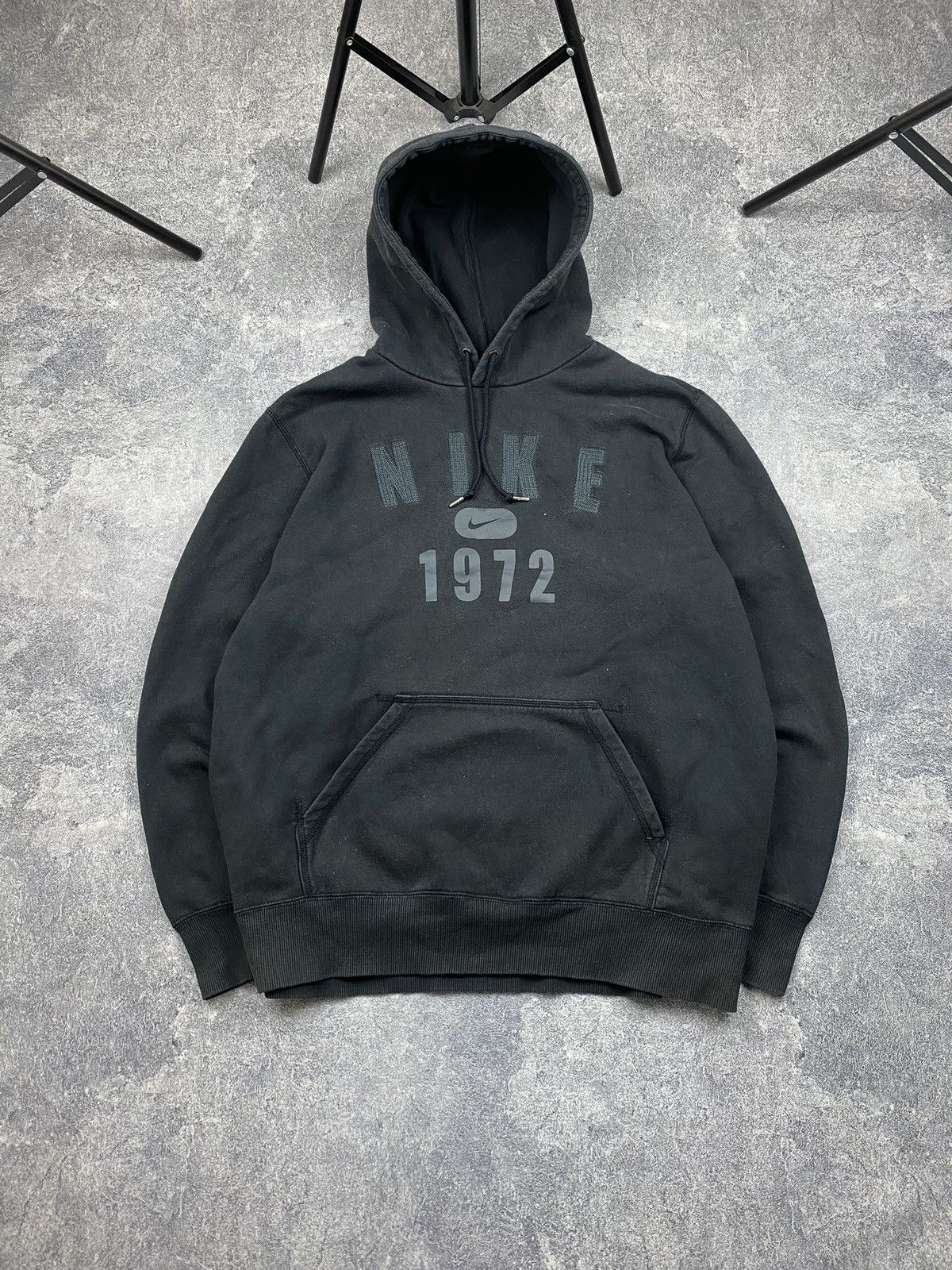 Nike × Vintage Nike vintage spell out big swoosh hoodie y2k streetwear Size US XL / EU 56 / 4 - 1 Thumbnail
