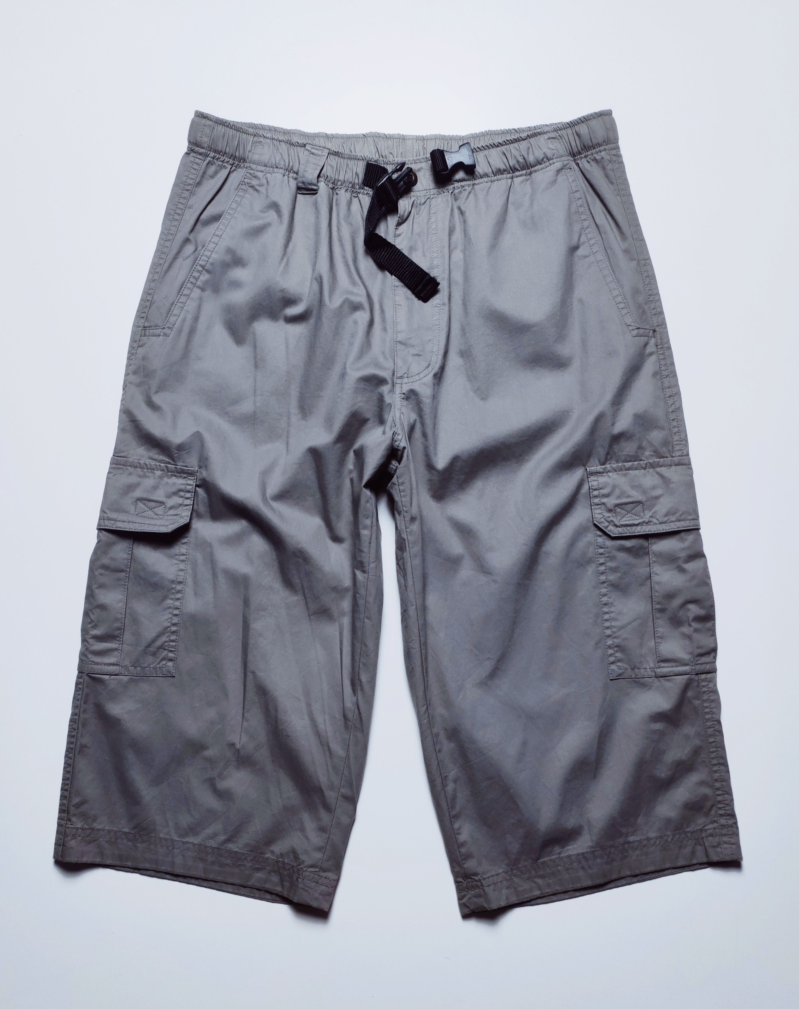 Other Uniqlo Multipocket Cargo Outdoor Trail Hiking Short Pants Size US 34 / EU 50 - 1 Thumbnail