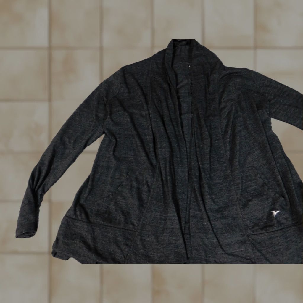 Old Navy Old Navy Sweater Womens Small Gray cardigan active open chest Size S / US 4 / IT 40 - 1 Thumbnail