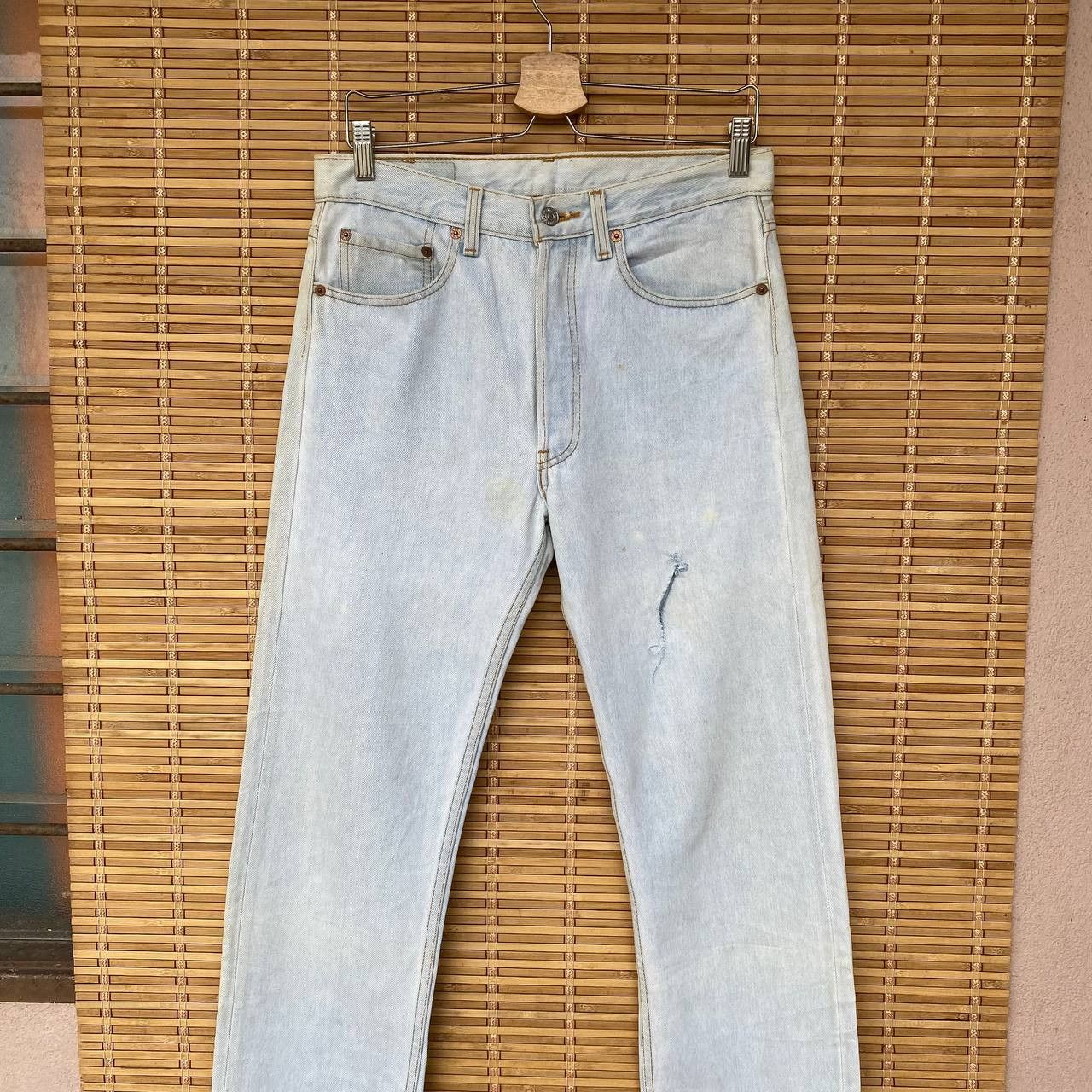 Levi's Vintage Clothing W30X30" VINTAGE 94 LEVIS 501 DISTRESSED LIGHTWASH DENIM Size US 30 / EU 46 - 3 Thumbnail