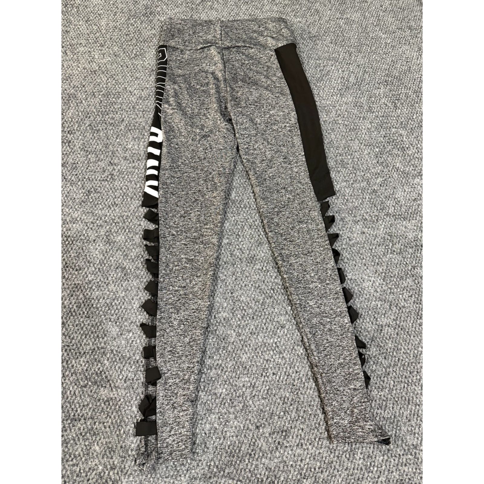 Logo 7 Leggings Womens Large Gray Side Lace Up Cutout Logo Panel Athletic Yoga Pants Size 36" / US 14 / IT 50 - 6 Thumbnail