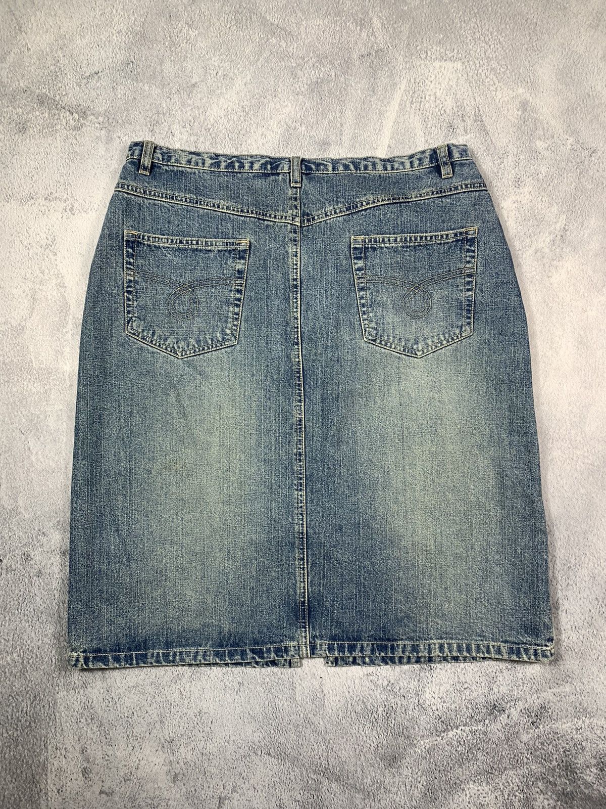 Japanese Brand × Vintage Vintage 90s Denim midi skirt faded streetwear style size 33 Size 33" - 9 Thumbnail