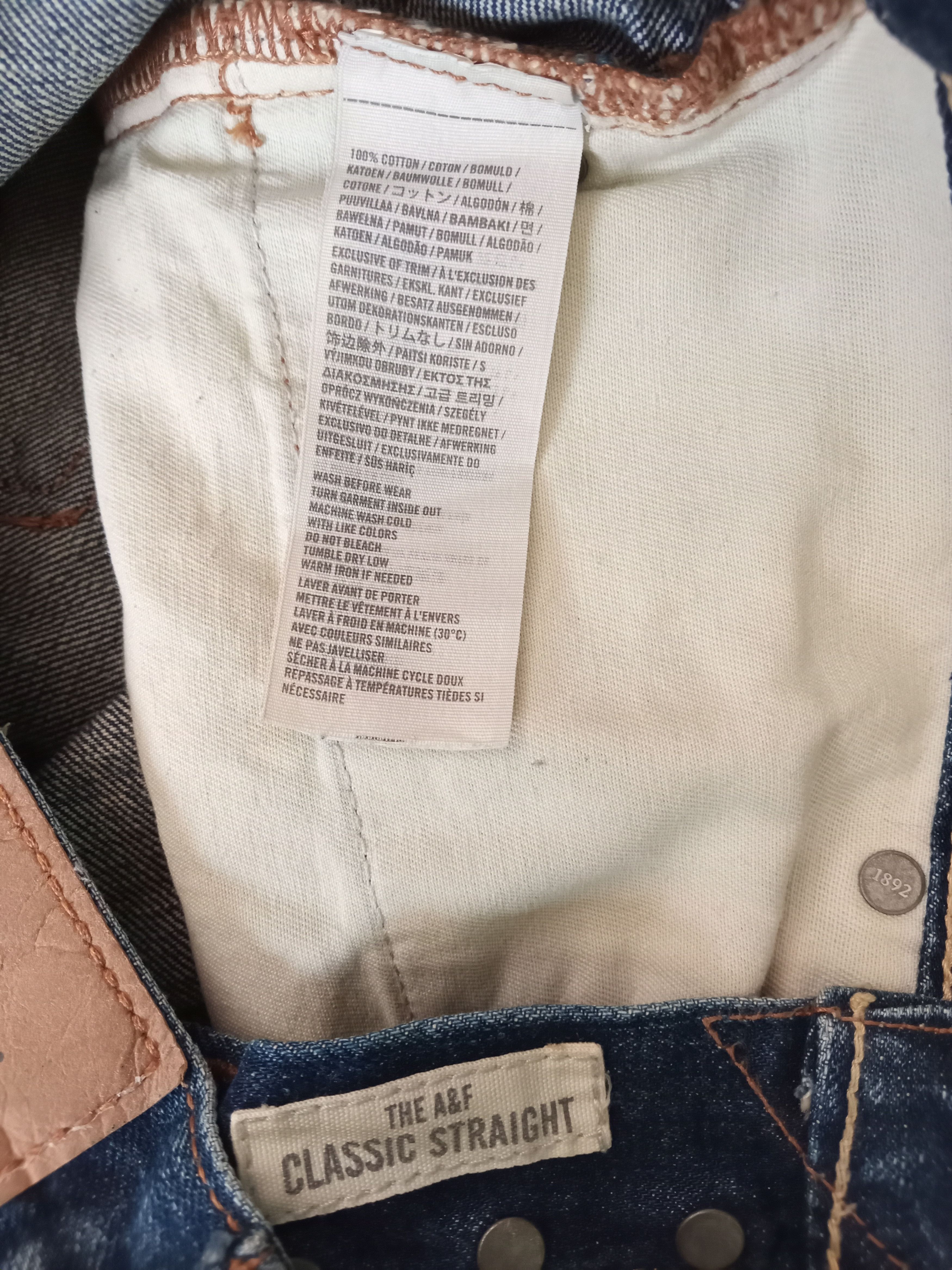 Abercrombie & Fitch × Japanese Brand A&F Classic Straight Ripped Distressed Jeans Pants Size US 32 / EU 48 - 5 Thumbnail