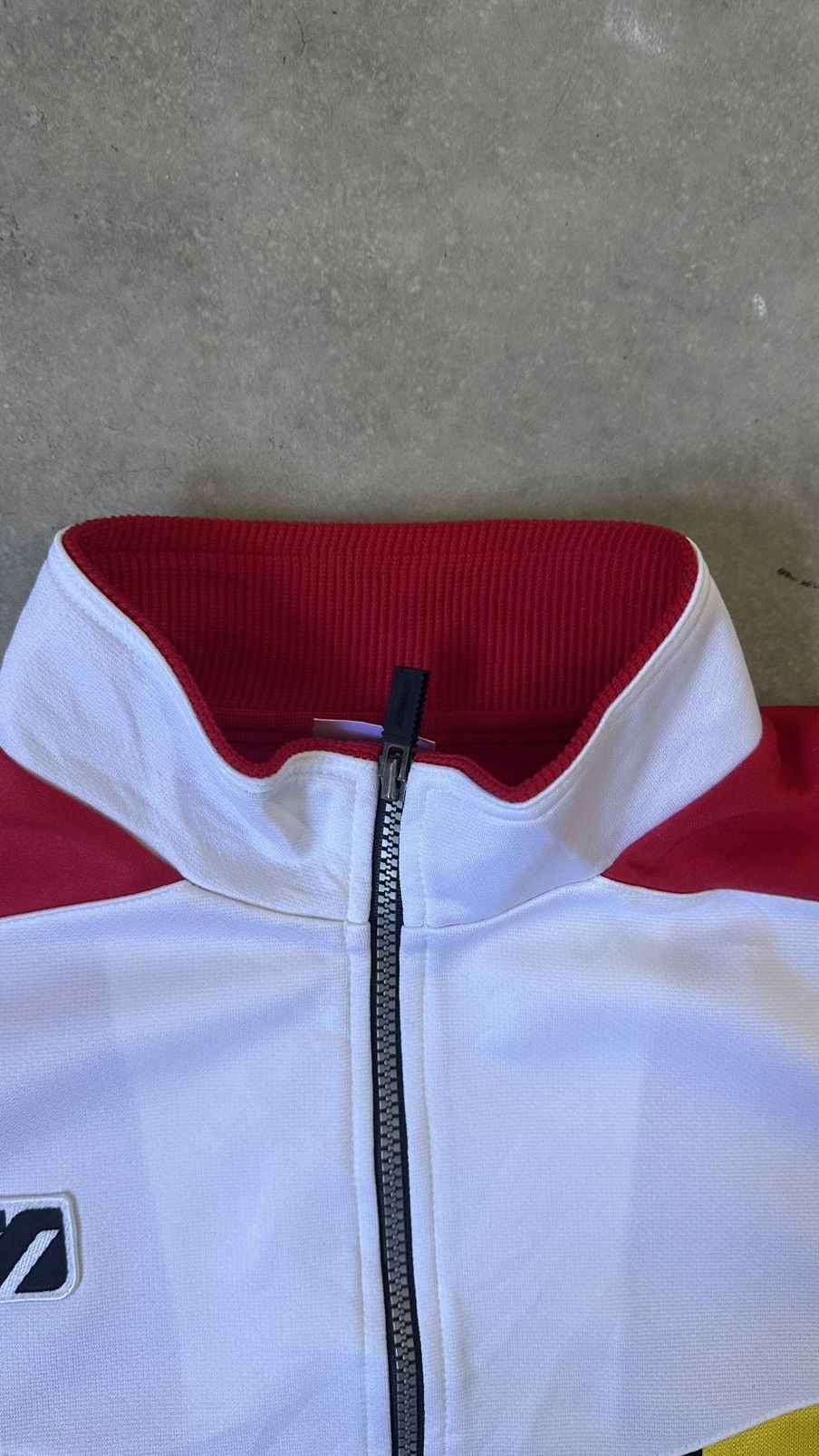 Mizuno VINTAGE MIZUNO NAGOYA GRAMPUS J LEAGUE TRACKTOP Size US L / EU 52-54 / 3 - 6 Thumbnail
