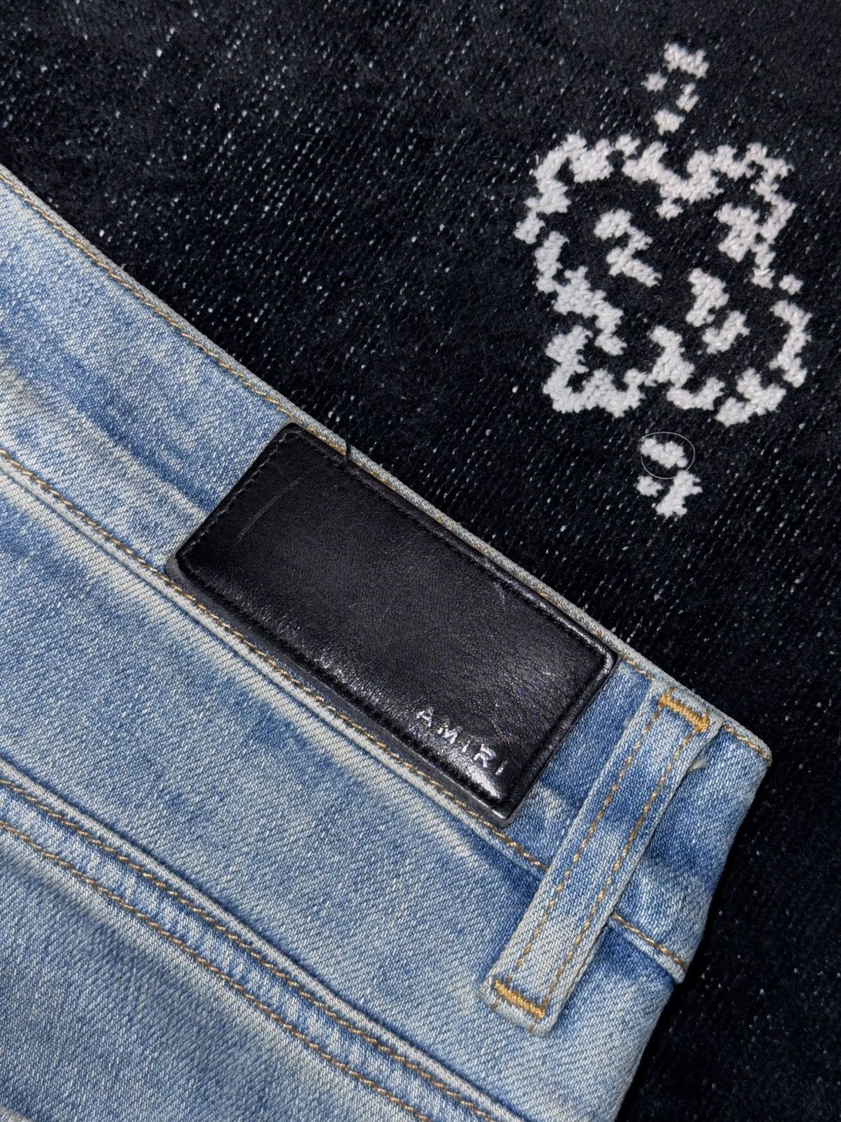 Amiri AMIRI BANDANA ENGLISH LOGO JEANS Size US 32 / EU 48 - 15 Thumbnail