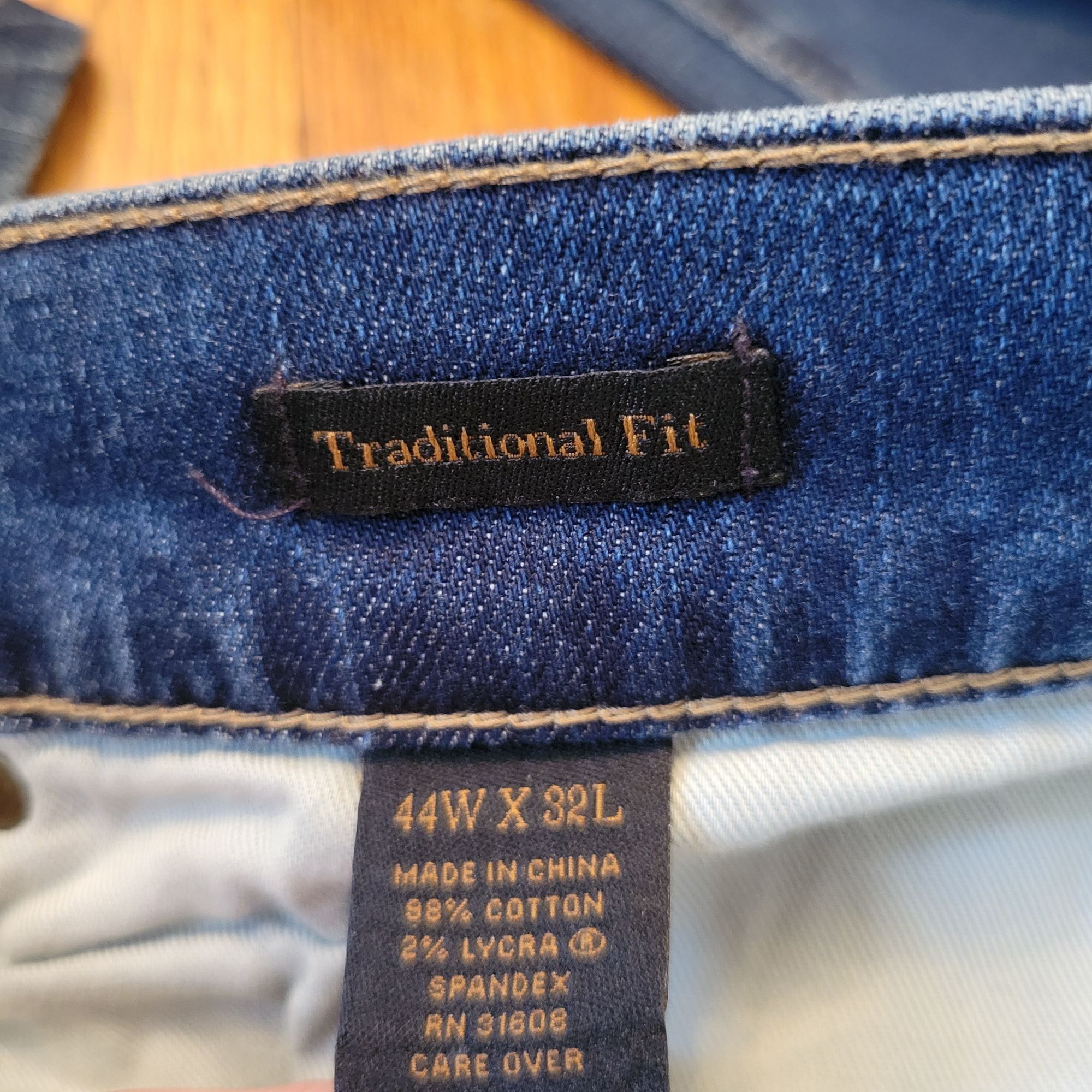 Jos. A. Bank JoS A Bank Reserve Traditional Fit Jeans 44x32 Medium Wash S Size US 44 / EU 60 - 5 Thumbnail
