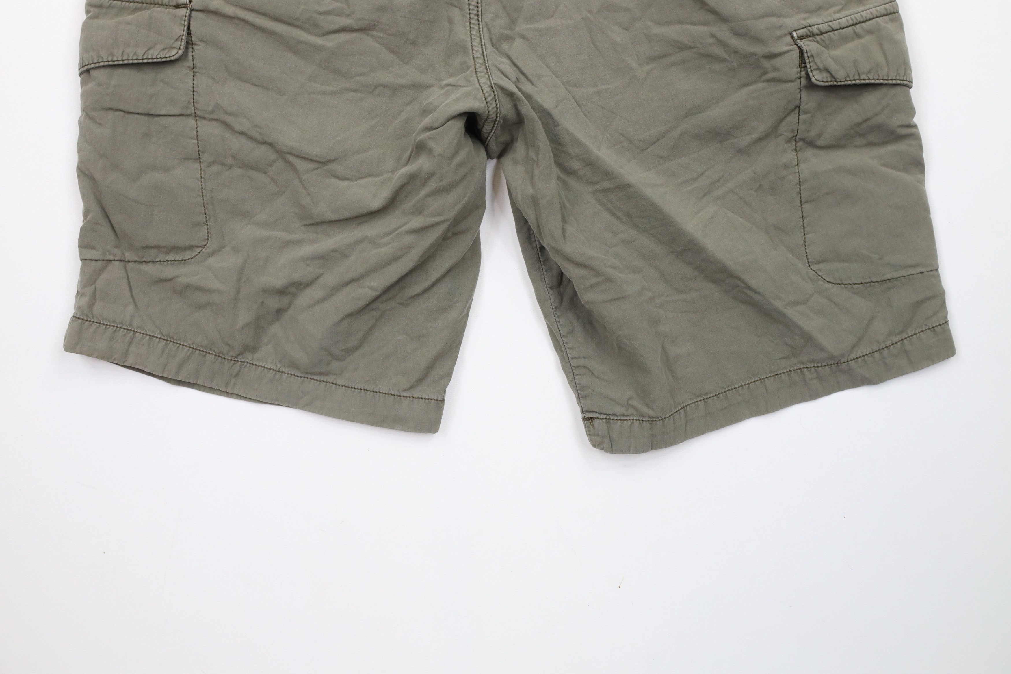 Tommy Bahama × Vintage Vintage Tommy Bahama Above Knee Cotton Cargo Shorts Green Size US 33 - 10 Thumbnail