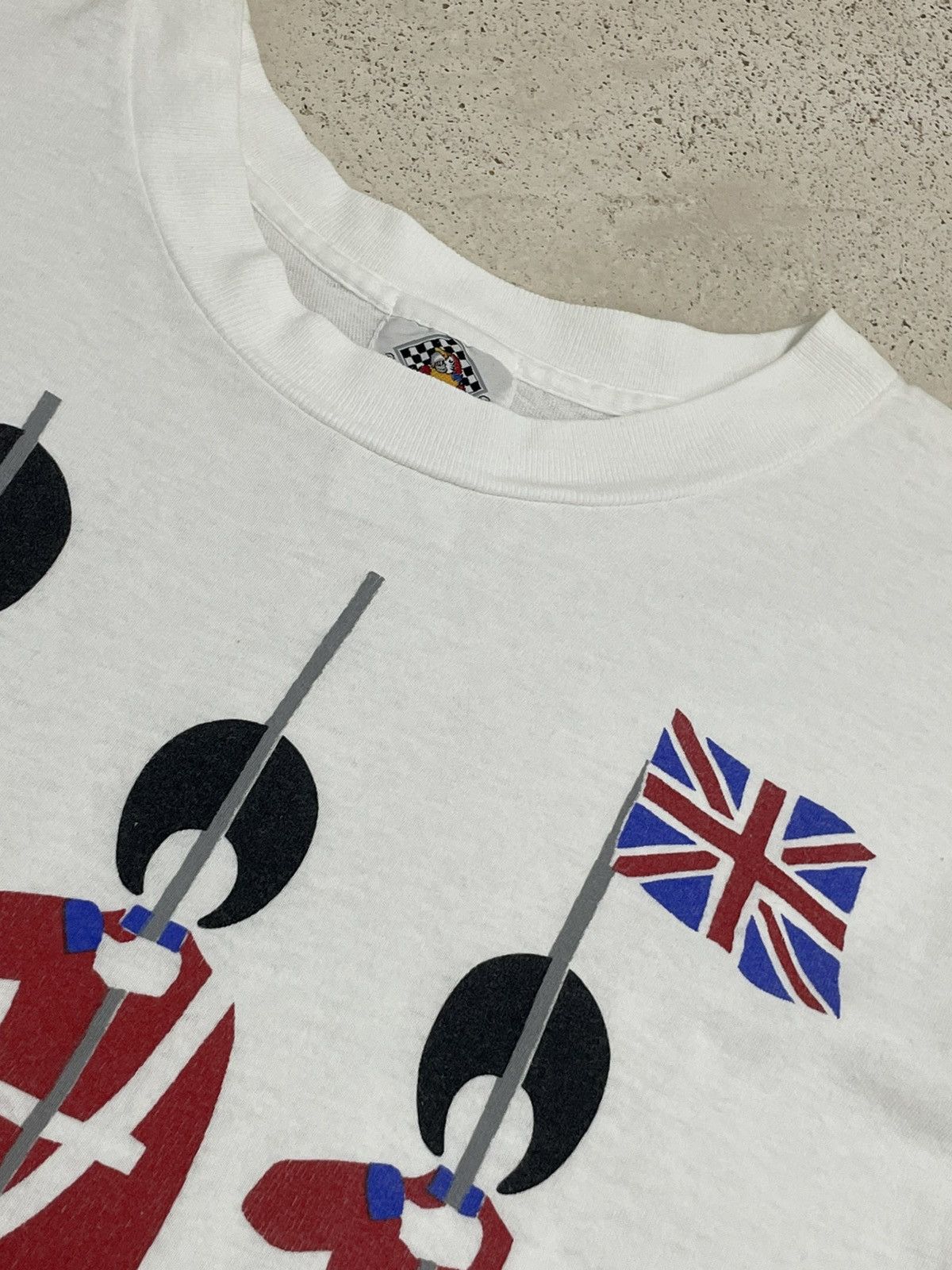 Vintage Bye Bye Windsor 1992 Caribe L., T. D. Union Jack Size US S / EU 44-46 / 1 - 8 Thumbnail