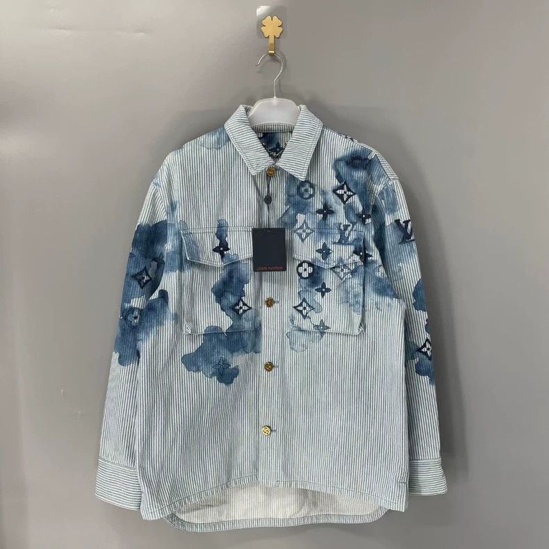 Louis Vuitton louis vuitton Blue and white stripe ink rendering old flow Size US M / EU 48-50 / 2 - 1 Thumbnail