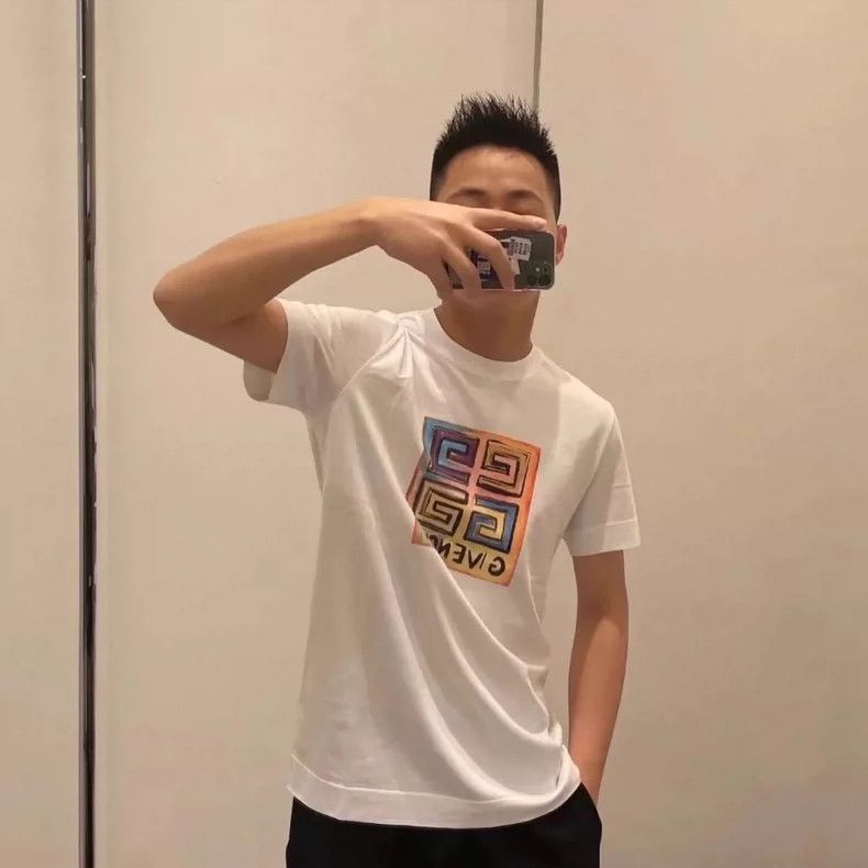 Givenchy Givenchy Painted 4G short-sleeved T-shirt Size M / US 6-8 / IT 42-44 - 9 Thumbnail