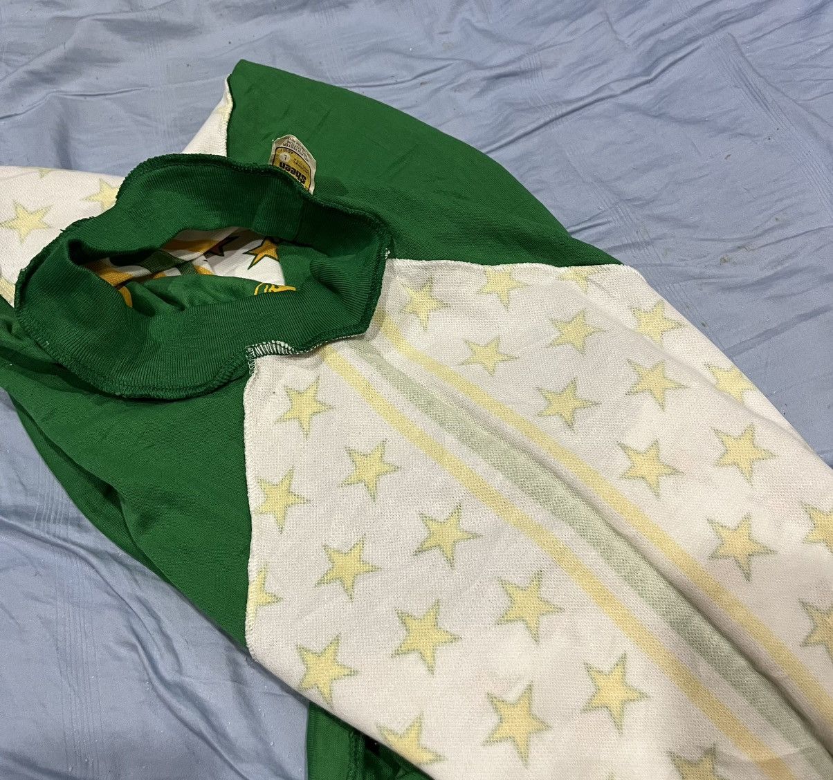 Velva Sheen NOS 70s Velva Sheen Stars Striped Sleeves Reglan Tshirt Size US L / EU 52-54 / 3 - 11 Thumbnail