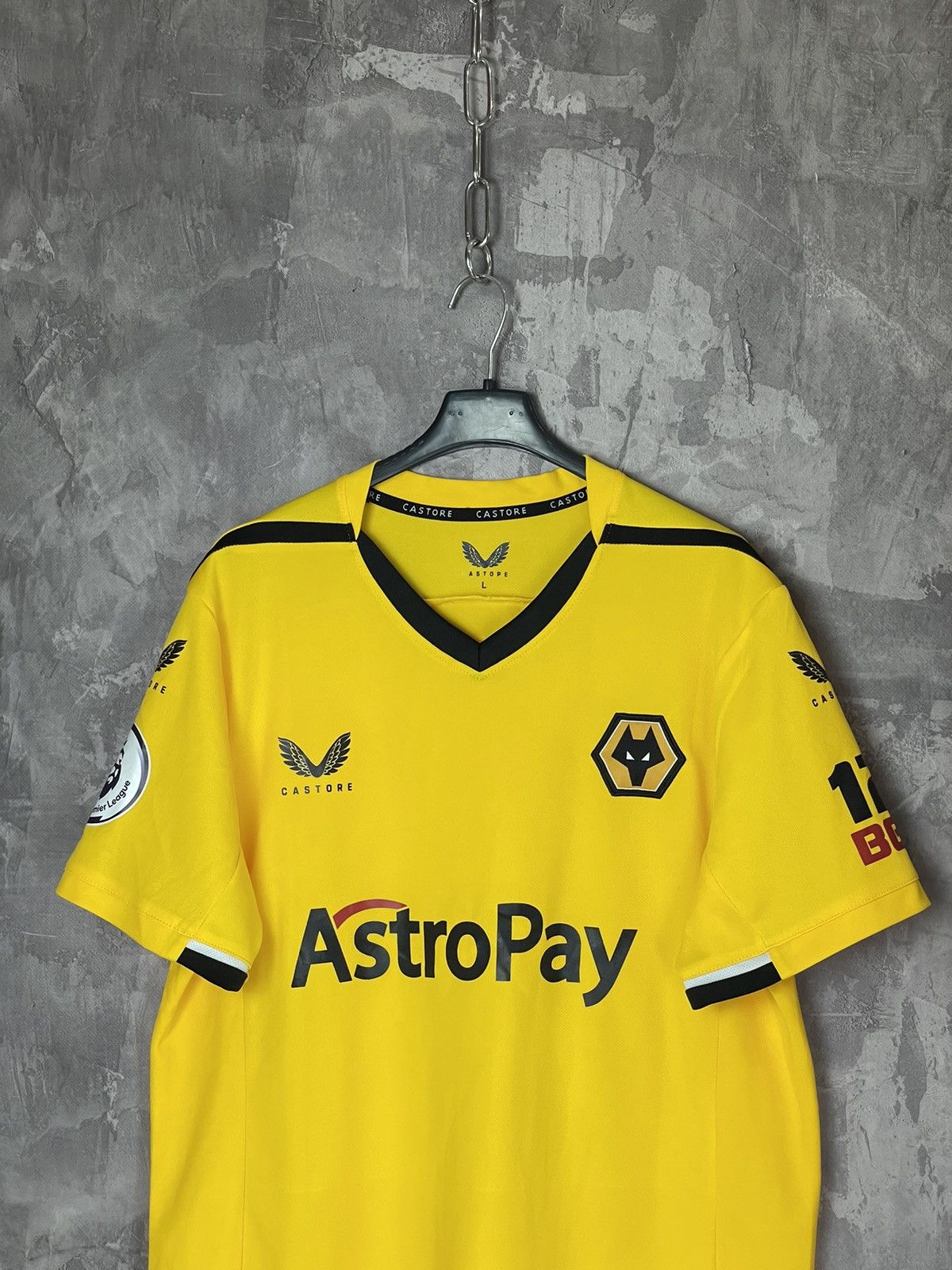 Castore Wolverhampton Castore Yellow Coady Soccer Jersey Kit Size US L / EU 52-54 / 3 - 3 Thumbnail