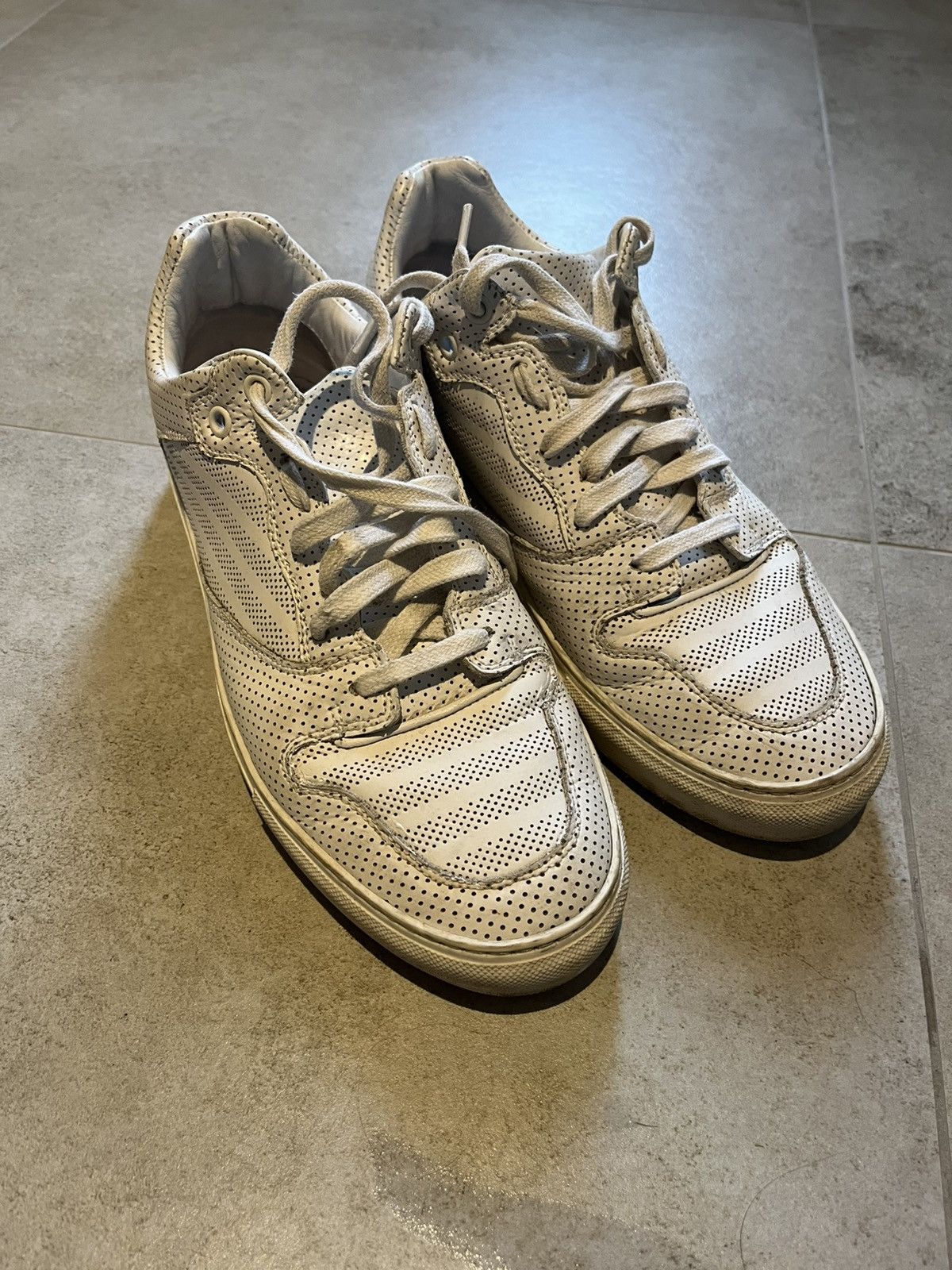 Balenciaga Balenciaga Sneaker Size US 8 / EU 41 - 1 Thumbnail