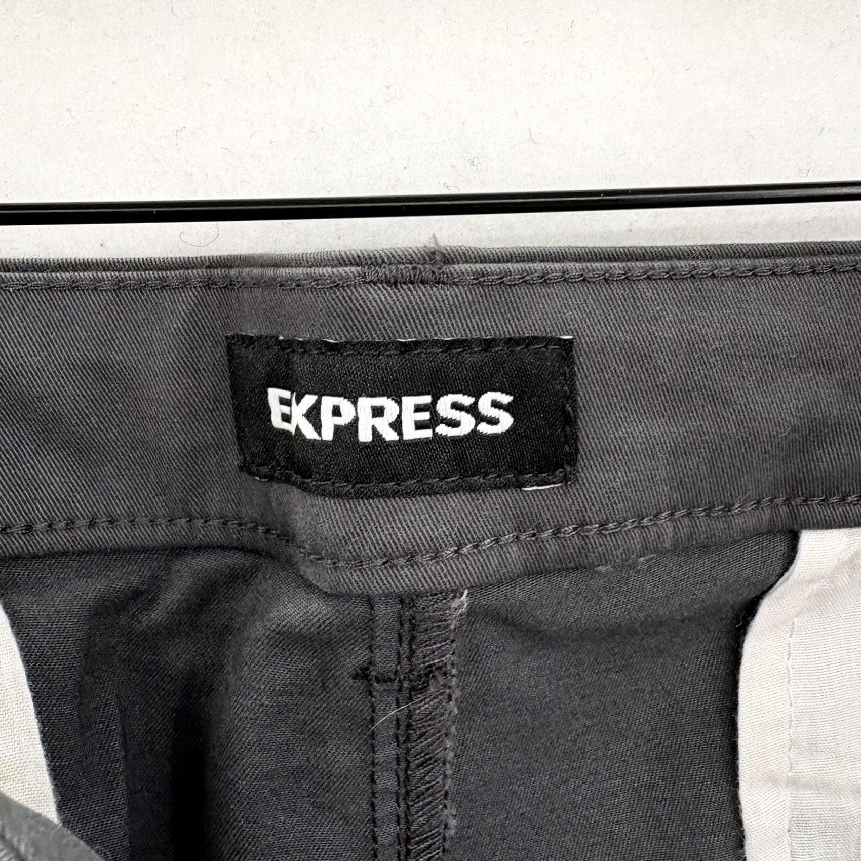 Express Express Shorts Mens 38 Gray Slim 9" Chino Cotton Polyester Spandex NWT Casual Pockets Stretch Front Flat Front Vintage No Size US 38 / EU 54 - 3 Thumbnail