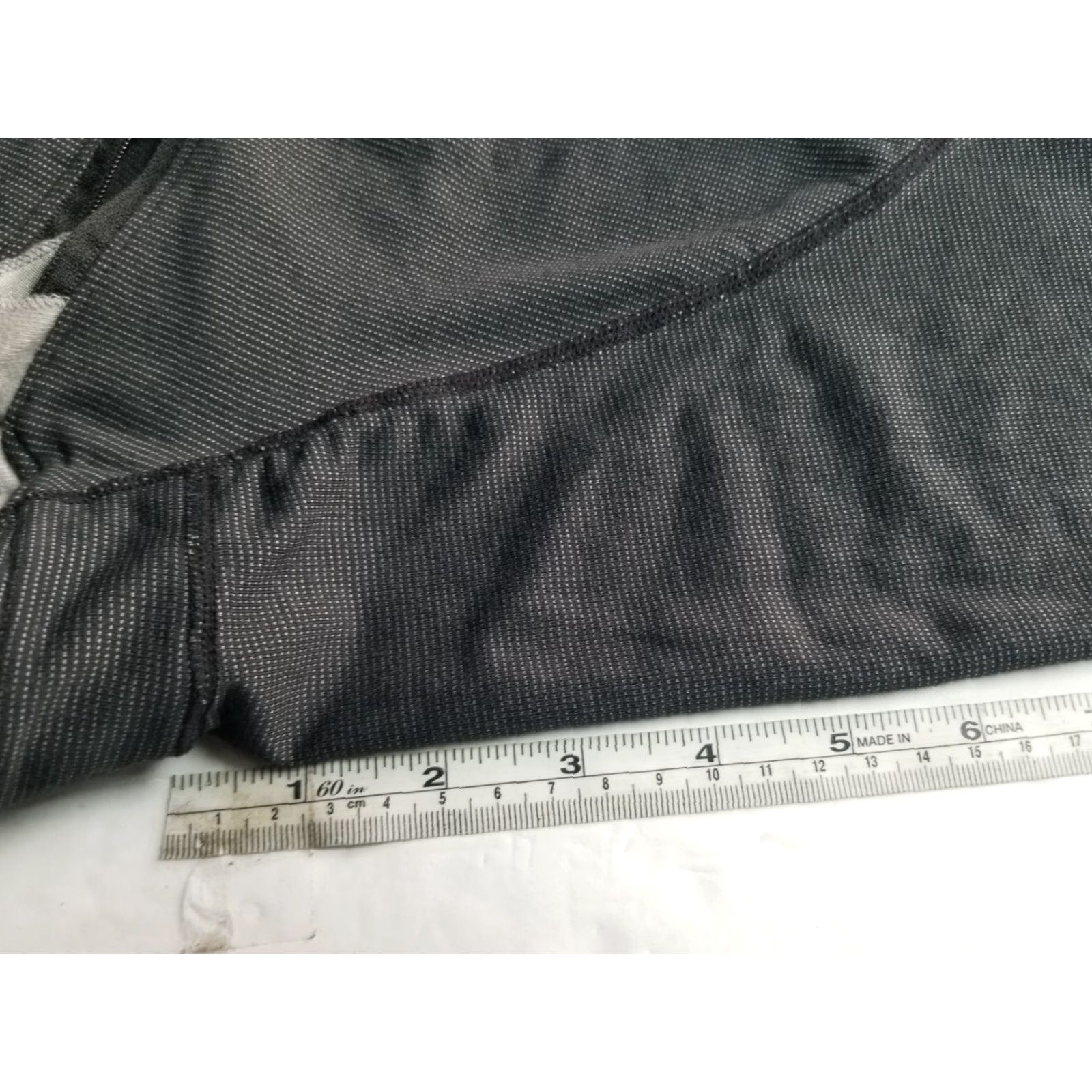Vintage Columbia Shirt Womens Small Pullover 1/4 Zip Titanium Hiking Outdoor Black Gray 100% Polyester Mock Neck Zip Long Sleeve Activewear Casual Womens Size S / US 4 / IT 40 - 6 Thumbnail