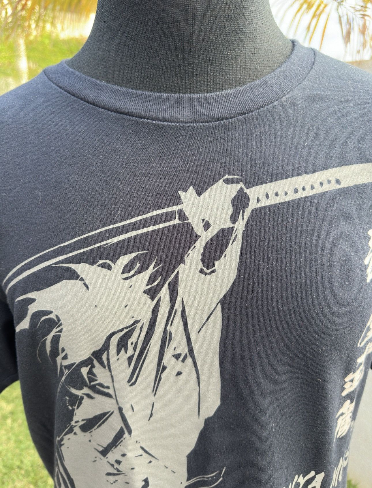 Uniqlo Uniqlo x Menya Musashi Men's XL Dark Blue T Shirt Samurai Size US XL / EU 56 / 4 - 3 Thumbnail