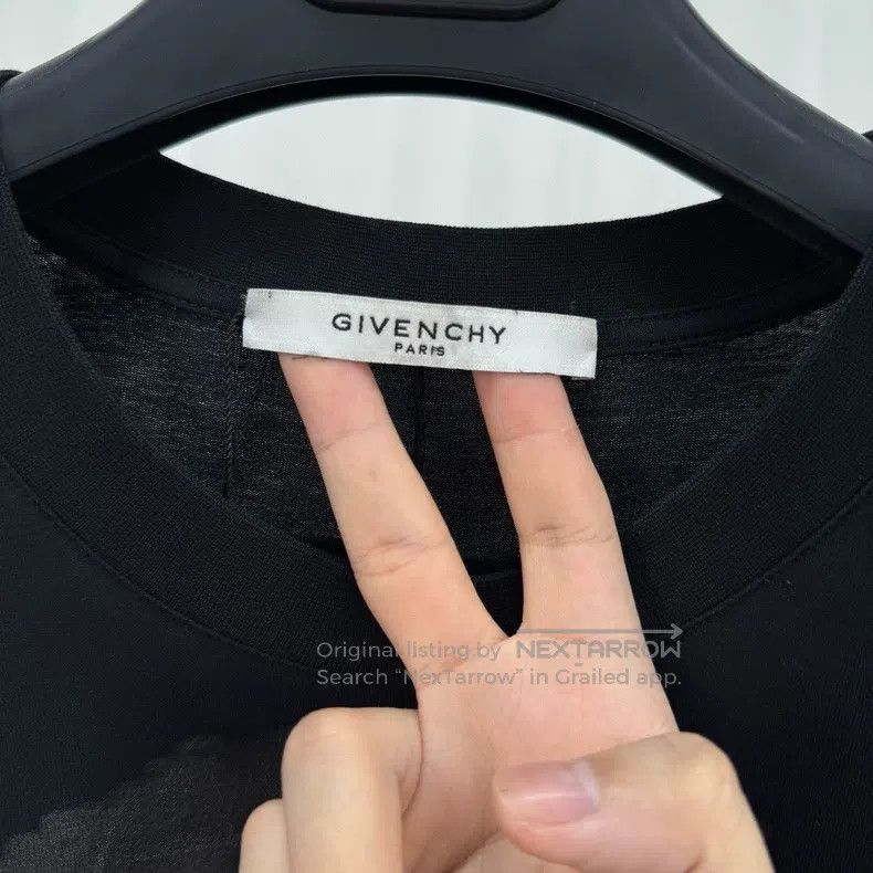 Givenchy Givenchy Dog Head Printed Letter Short Sleeve (Size M) Size US M / EU 48-50 / 2 - 5 Thumbnail