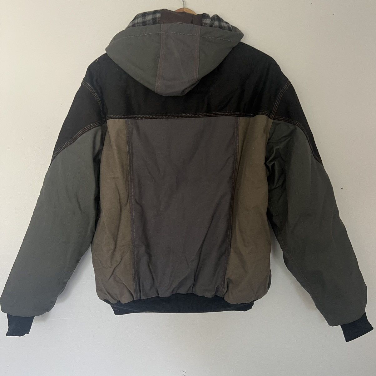 Carhartt Carhartt Rework custom color block hooded jacket size medium Size US M / EU 48-50 / 2 - 10 Thumbnail