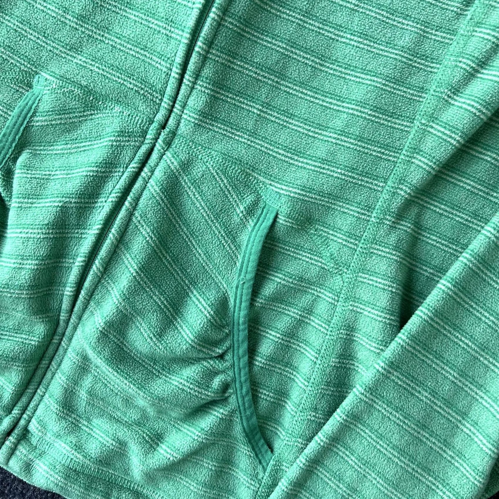 The North Face The North Face Jacket Womens Medium Green Full Zip Fleece Hoodie Textured Stripe Size M / US 6-8 / IT 42-44 - 2 Thumbnail