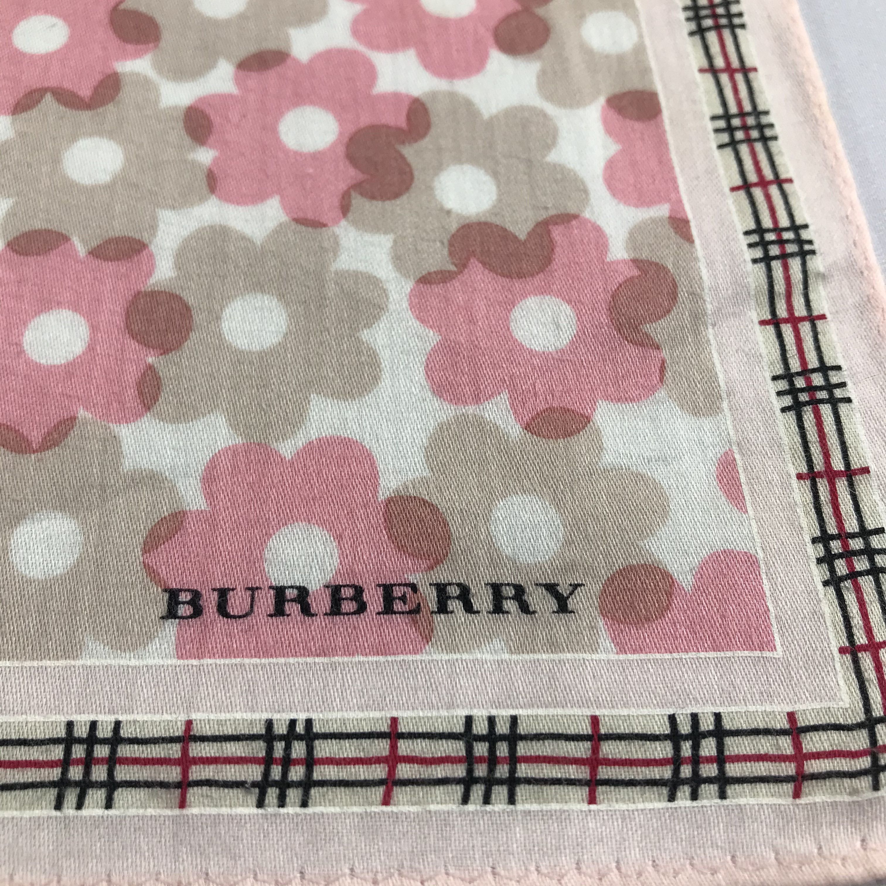 Burberry Burberry Flowers Handkerchief Neckerchief Bandana H854 Size ONE SIZE - 3 Thumbnail