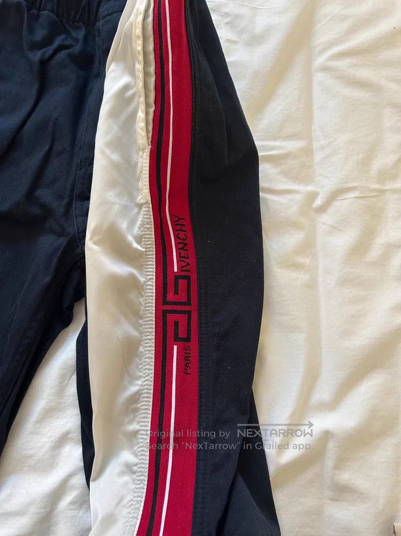 Givenchy Givenchy SizeM Dog Head Printed Hoodie Size US 29 - 8 Thumbnail
