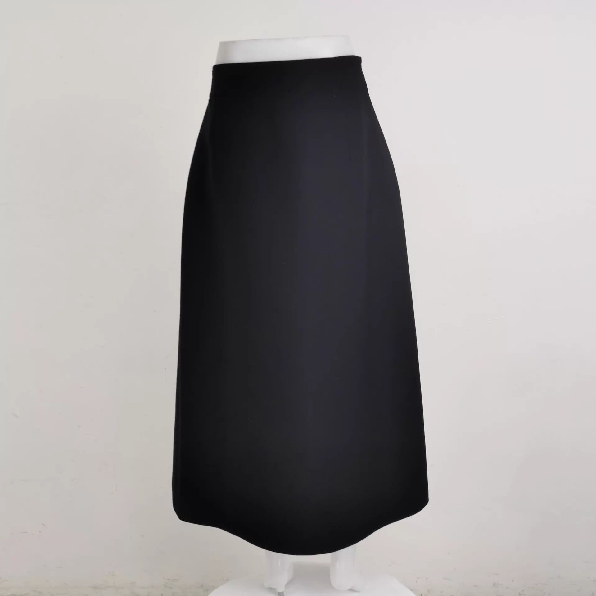Dior Dior women's midi skirt Size 27" / US 4 / IT 40 - 2 Thumbnail