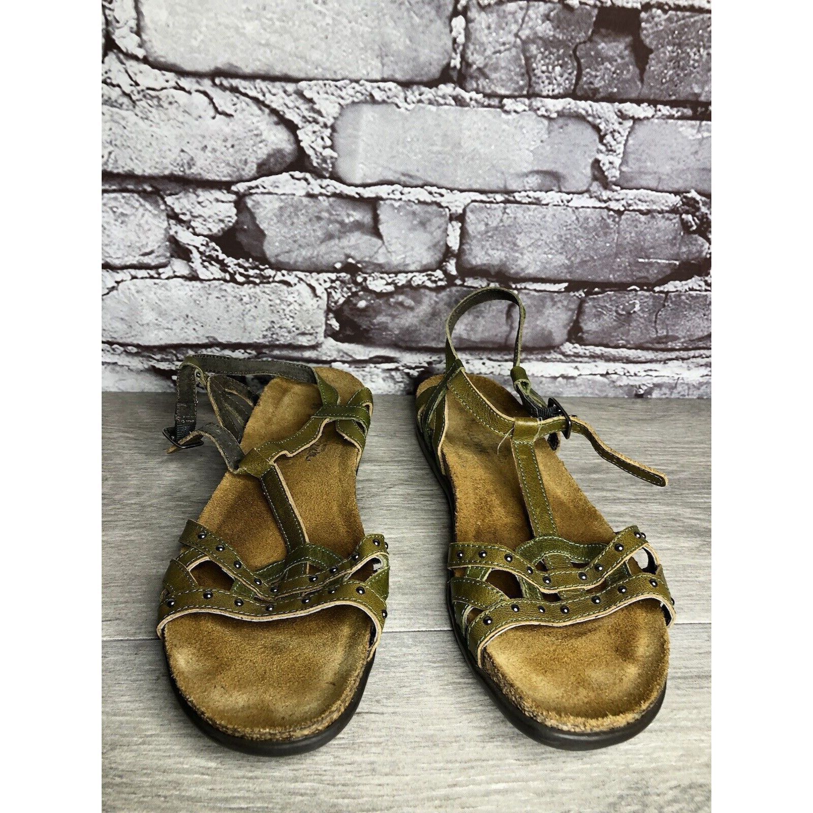 Other Naot Elinor Pine Green Leather Strappy Cork Strap Sandals Wo Size US 7.5 / IT 37.5 - 10 Thumbnail