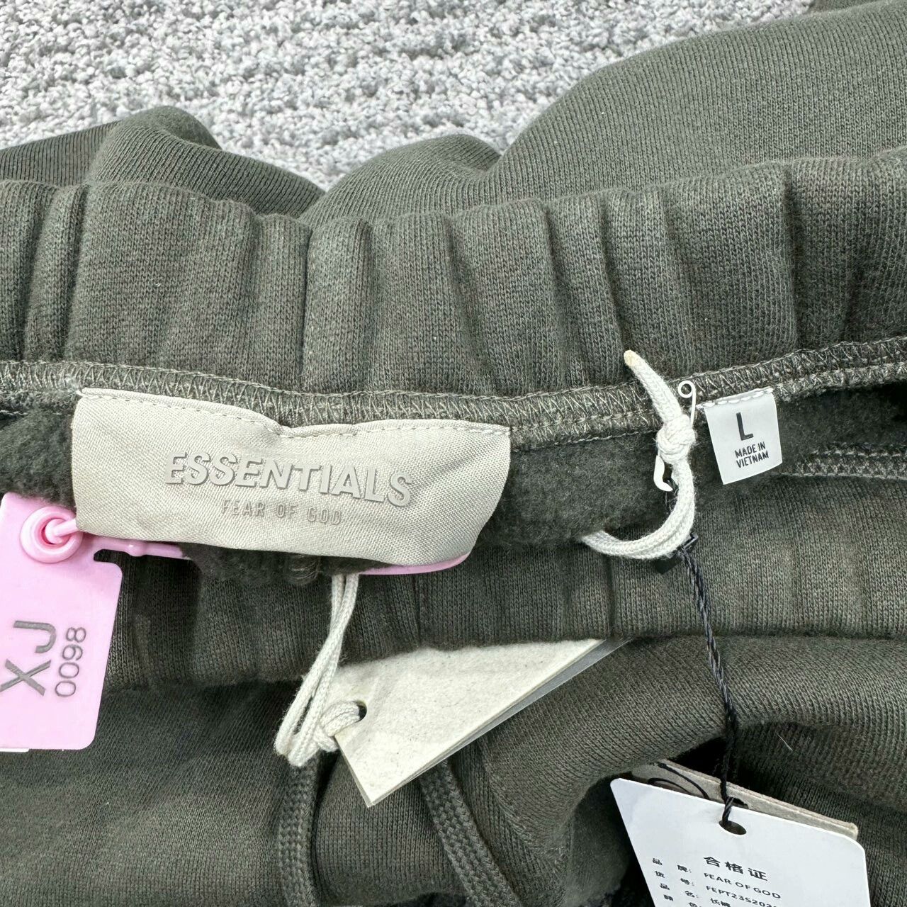 Fear of God fog essentials gray black logo sweatpants Size US 32 / EU 48 - 5 Thumbnail