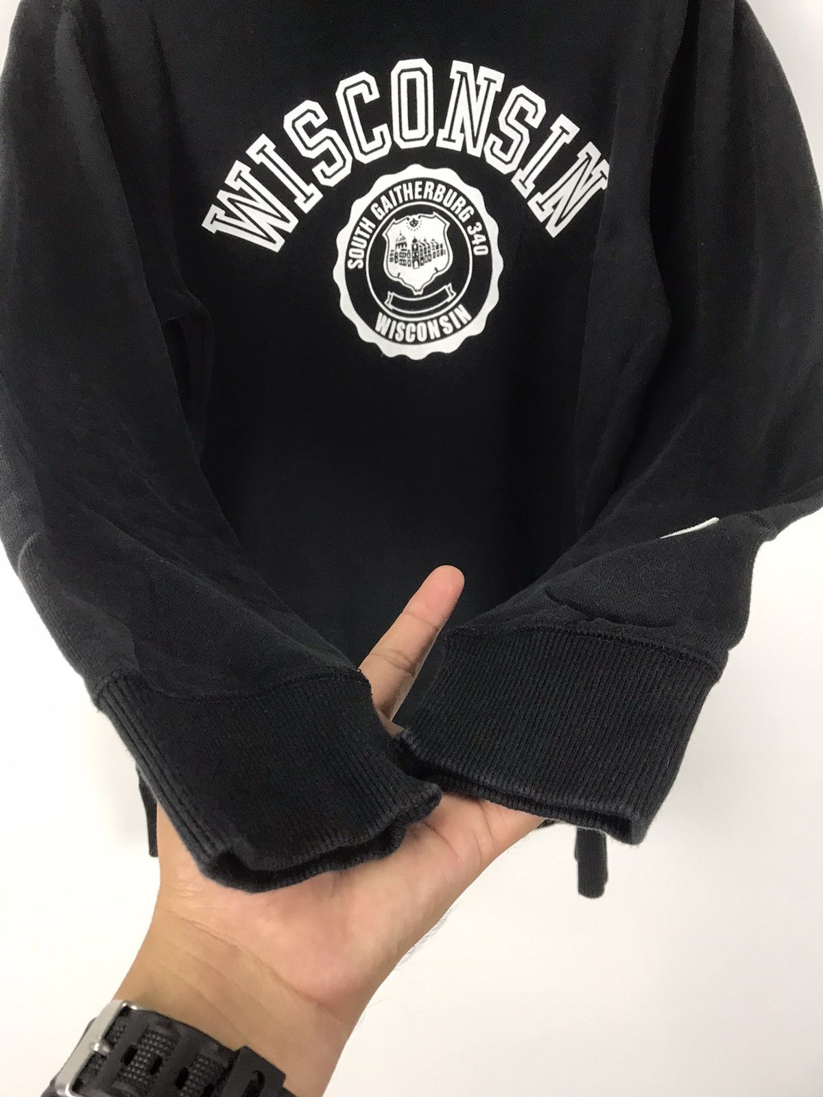 Champion Vintage Wisconsin Champion sweatshirt Size US L / EU 52-54 / 3 - 4 Thumbnail