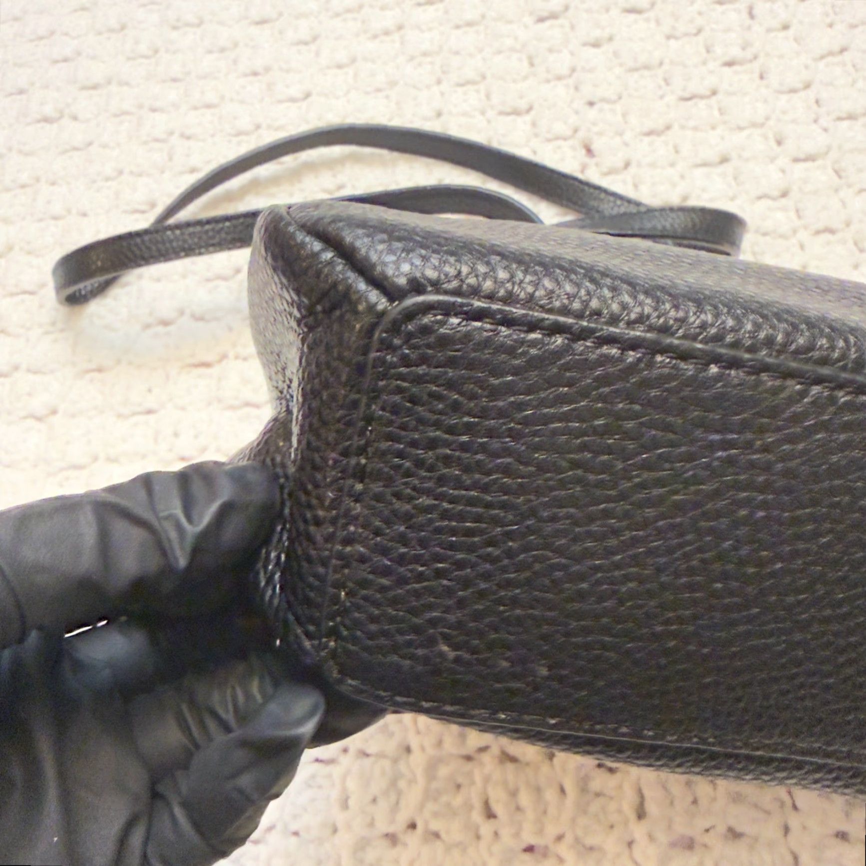 Vintage kate spade new york Avva Pershing Street Crossbody Bag Pebbled Leather Small Black Leather Crossbody Womens Bag Size ONE SIZE - 7 Thumbnail