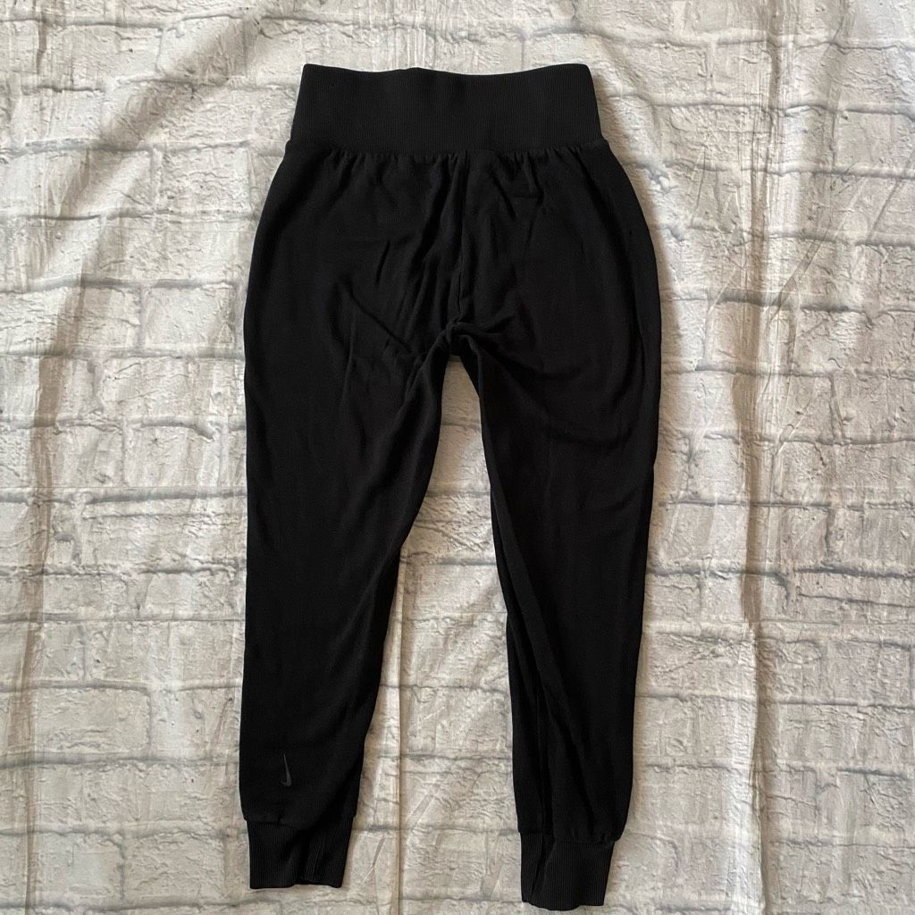 Nike Nike women S high waist pull on jogger pants w/drawstring & Size 27" / US 4 / IT 40 - 8 Thumbnail