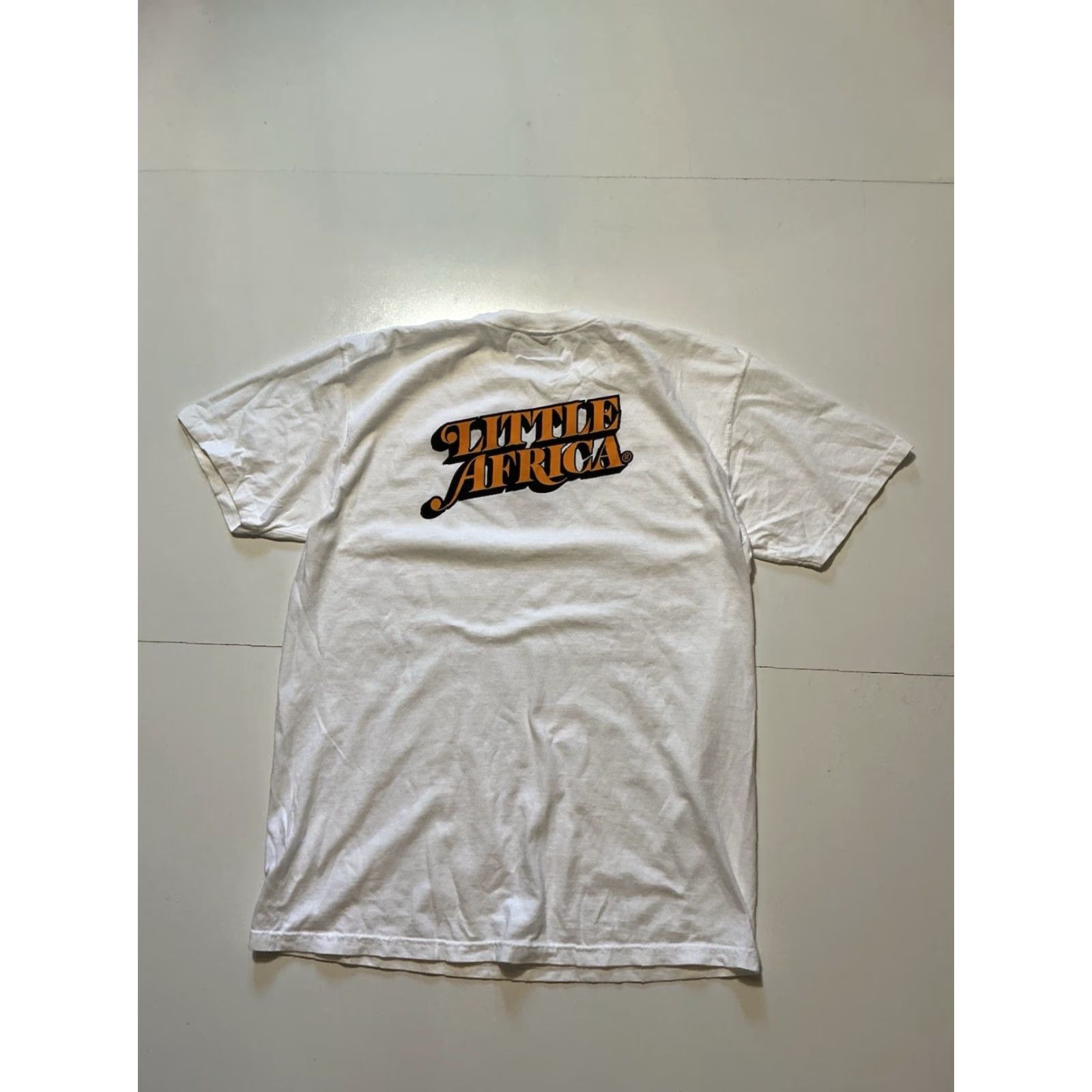 Vintage Little Africa Soul Made Global LA Graphic White Crewneck S/S T-Shirt Sz. L Mens Crew Neck T-Shirt White Graphic 90s? Size US L / EU 52-54 / 3 - 3 Thumbnail