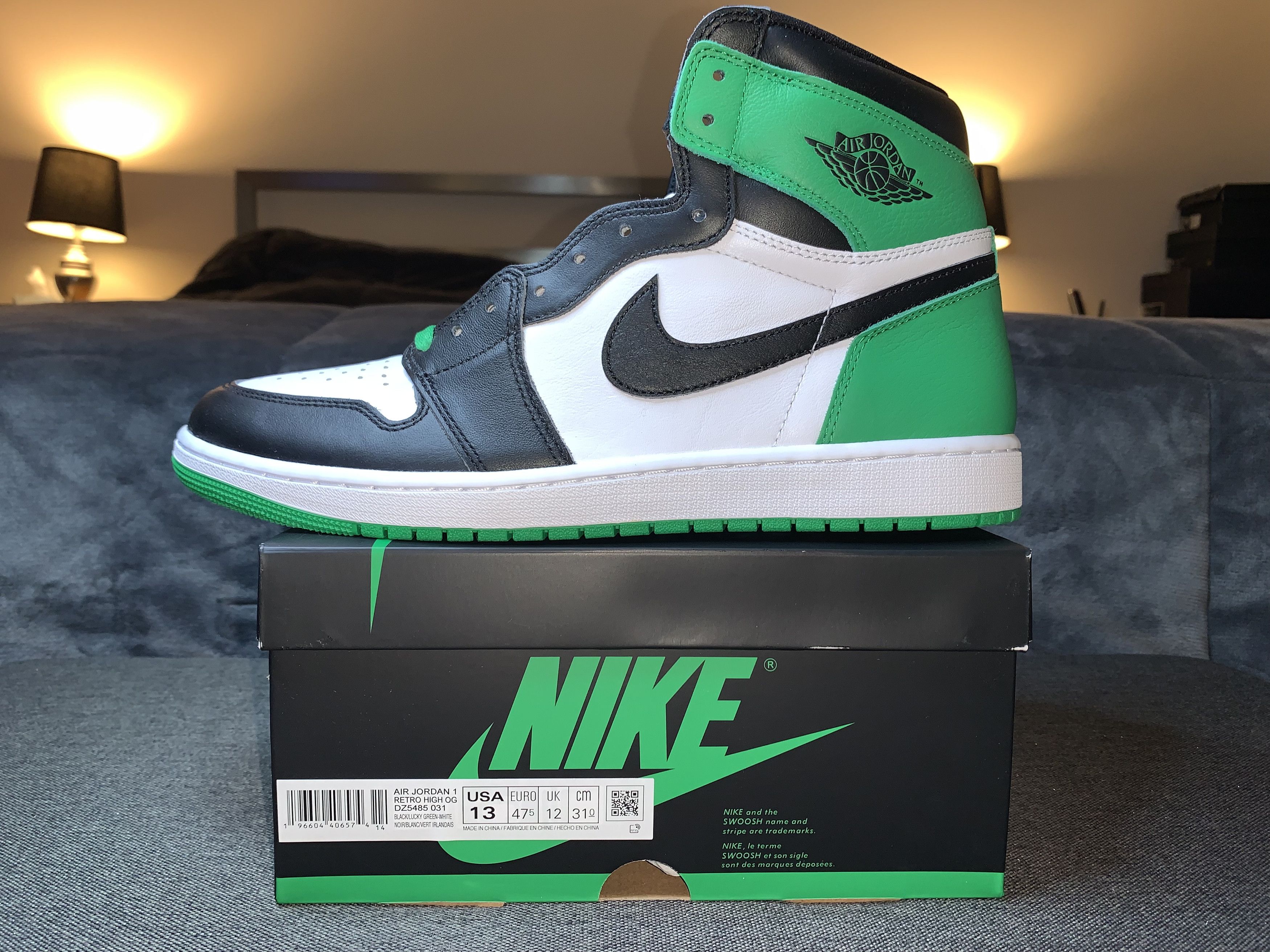 Jordan Brand Nike Air Jordan 1 Retro High OG Lucky Green DZ5485-031 Size US 13 / EU 46 - 6 Thumbnail