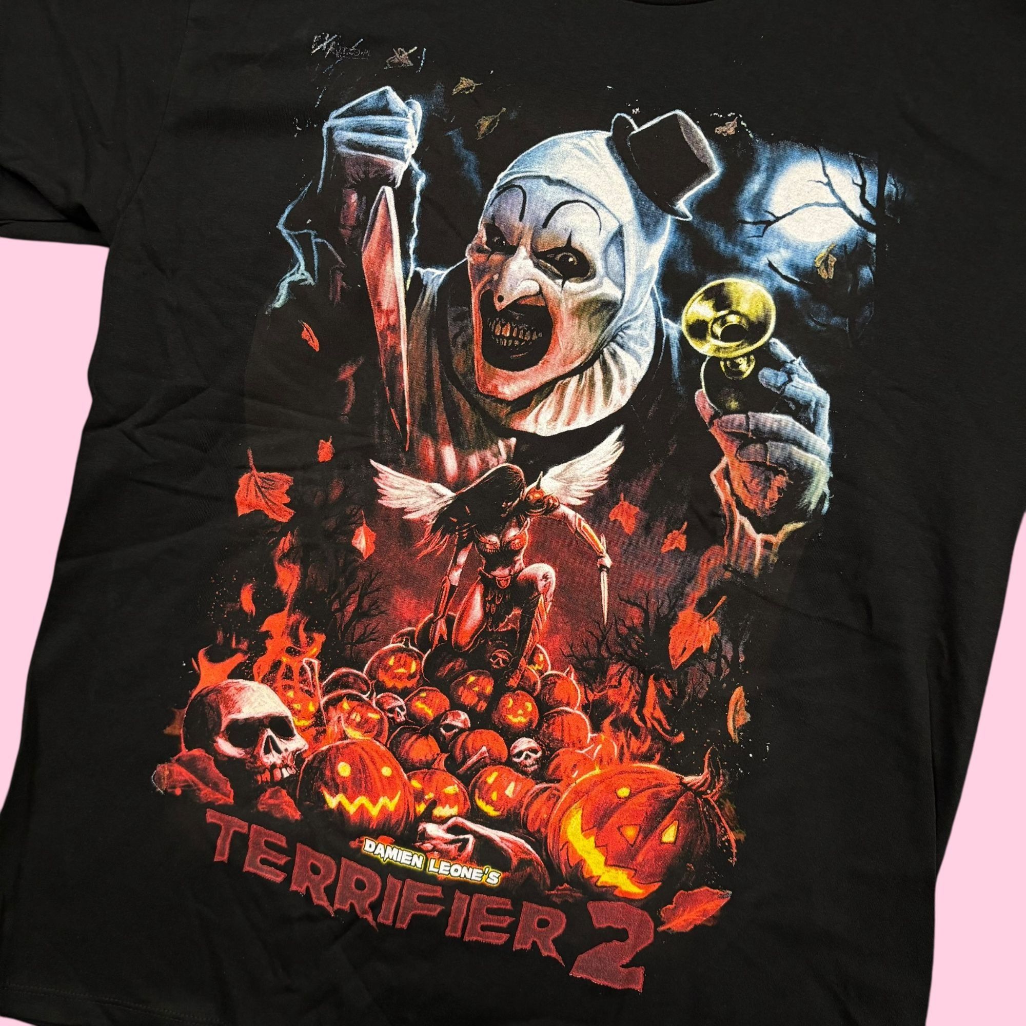 Universal Studios Terrifier 2 Art the Clown Horror Movie Poster Tee L Size US L / EU 52-54 / 3 - 4 Thumbnail