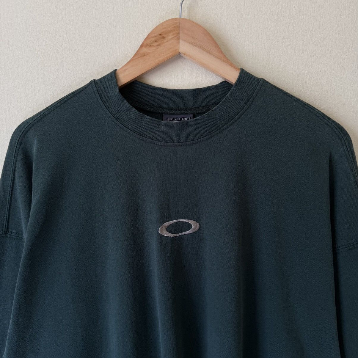 Oakley Vintage Thrashed Oakley Software Tee Shirt Size US XL / EU 56 / 4 - 2 Thumbnail