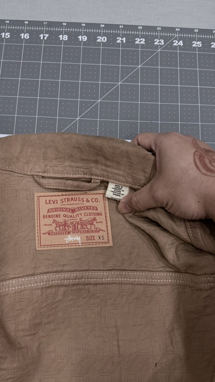 Levi's × Stussy Jacquard Dyed Denim Type-2 Trucker Jacket Size US XS / EU 42 / 0 - 2 Thumbnail