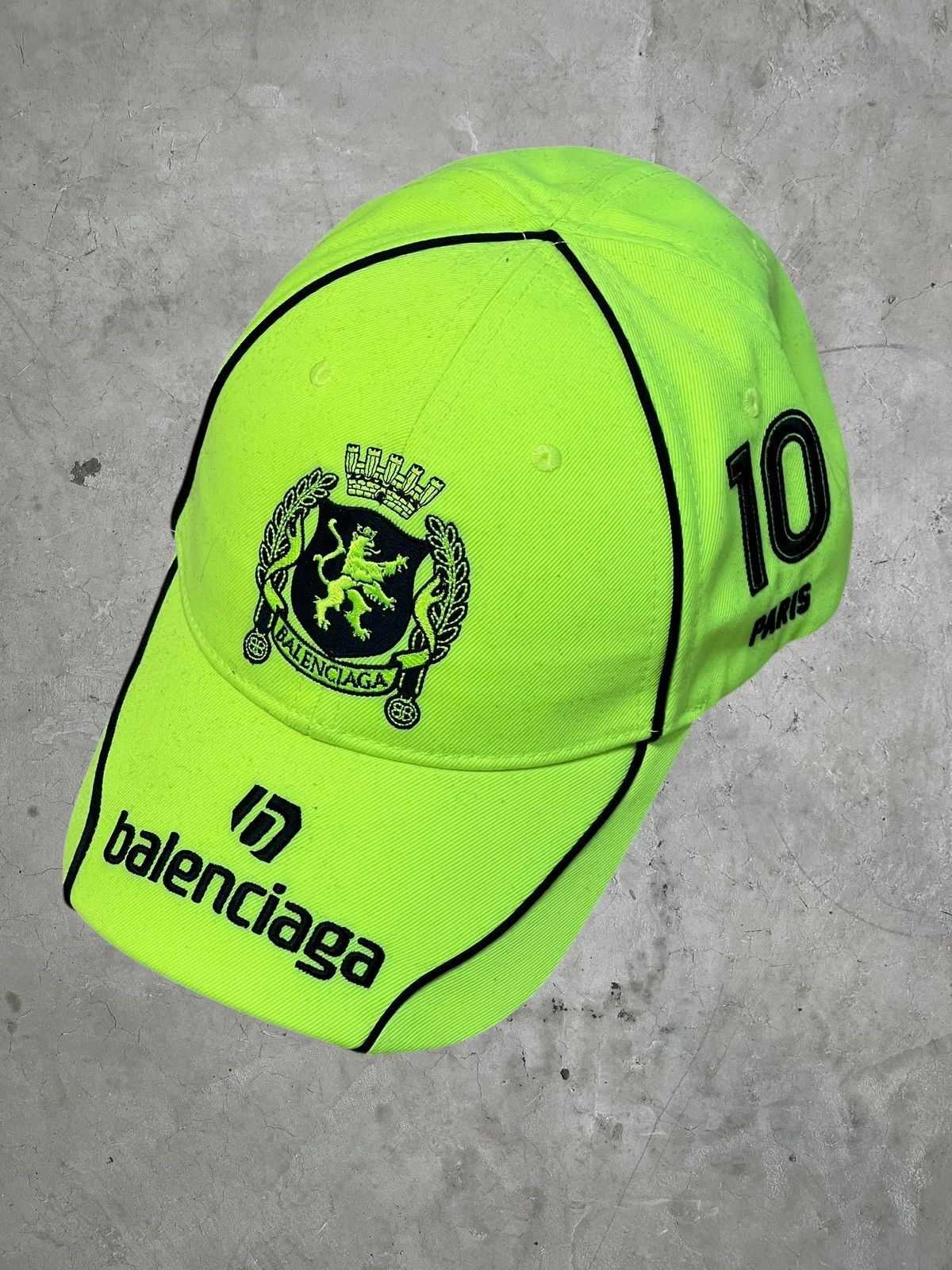 Balenciaga Balenciaga Paris Hat Size ONE SIZE - 1 Thumbnail