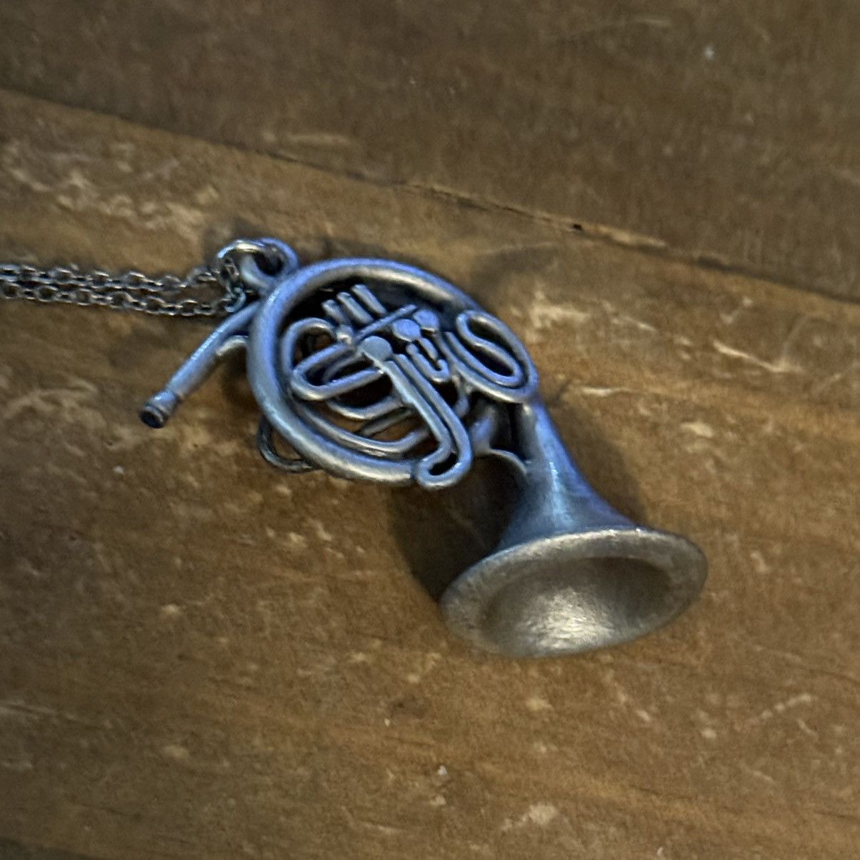 Vintage Vintage silver tone pewter French horn pendant necklace Size ONE SIZE - 6 Thumbnail