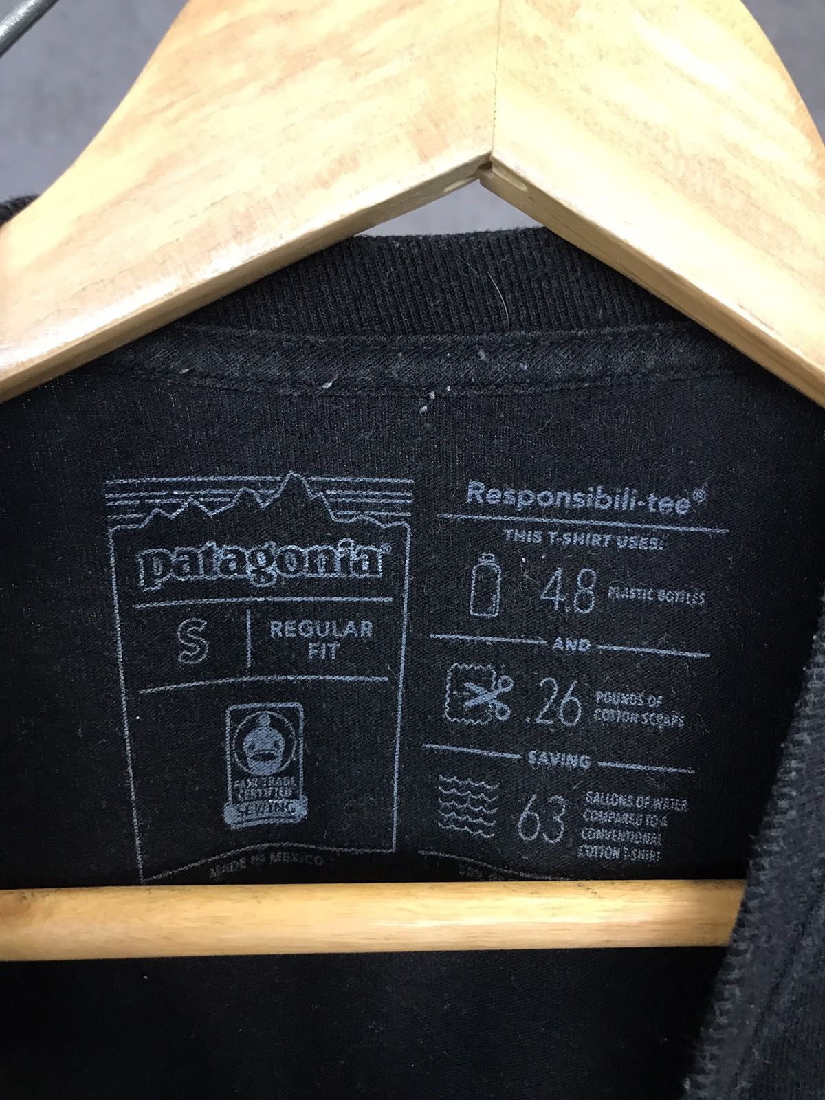 Patagonia Patagonia outdoor big center logo tee Size US S / EU 44-46 / 1 - 4 Thumbnail