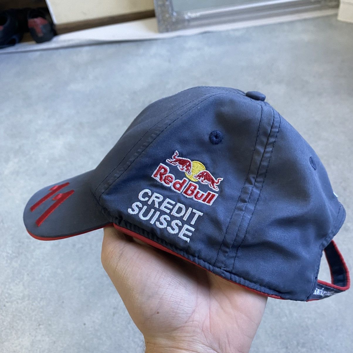 Formula 1 Vintage Red Bull Sauber Petronas Cap Size ONE SIZE - 6 Thumbnail
