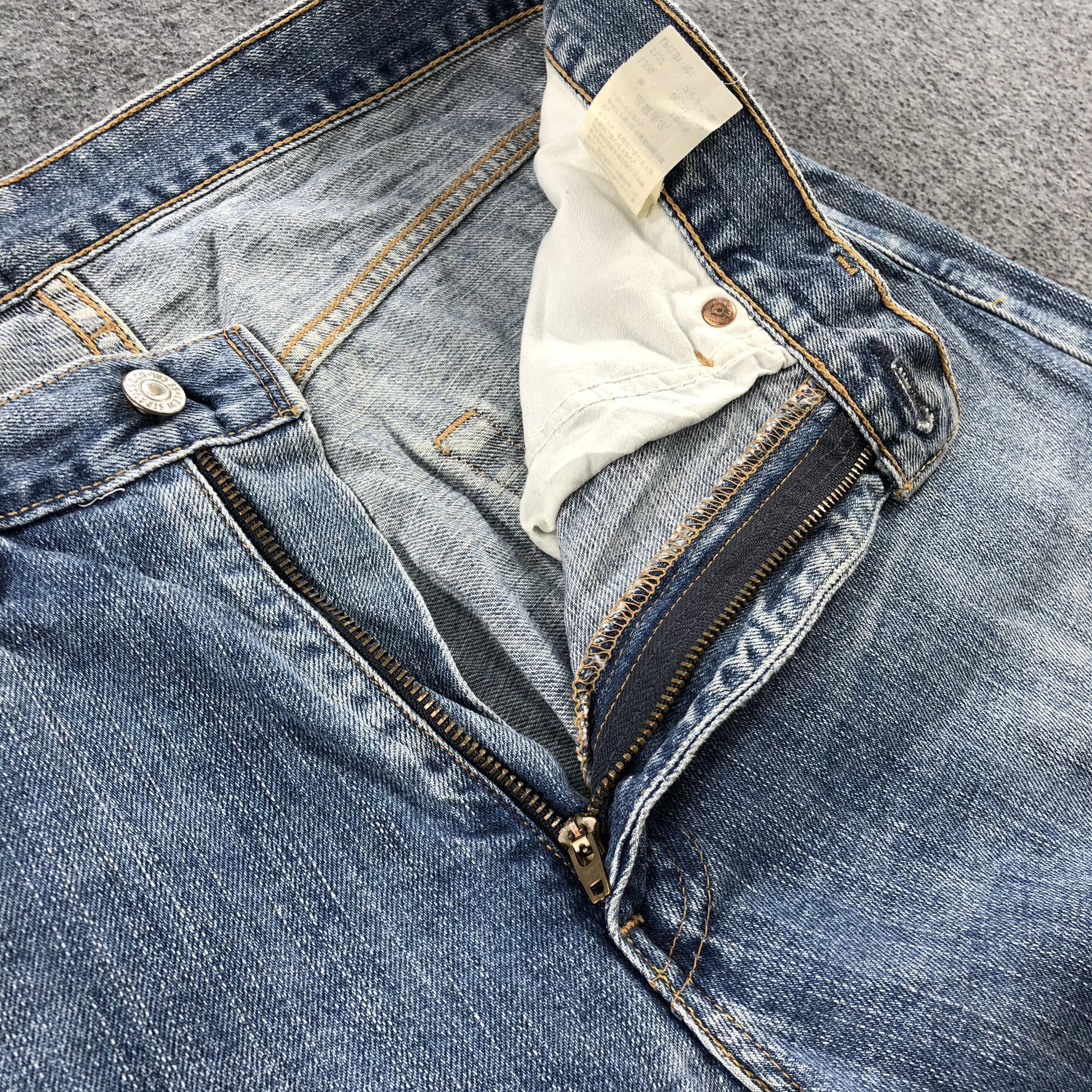 Levi's × Vintage Vintage 90s Blue Wash Levis 534 Jeans-JM2067 Size US 32 / EU 48 - 7 Thumbnail