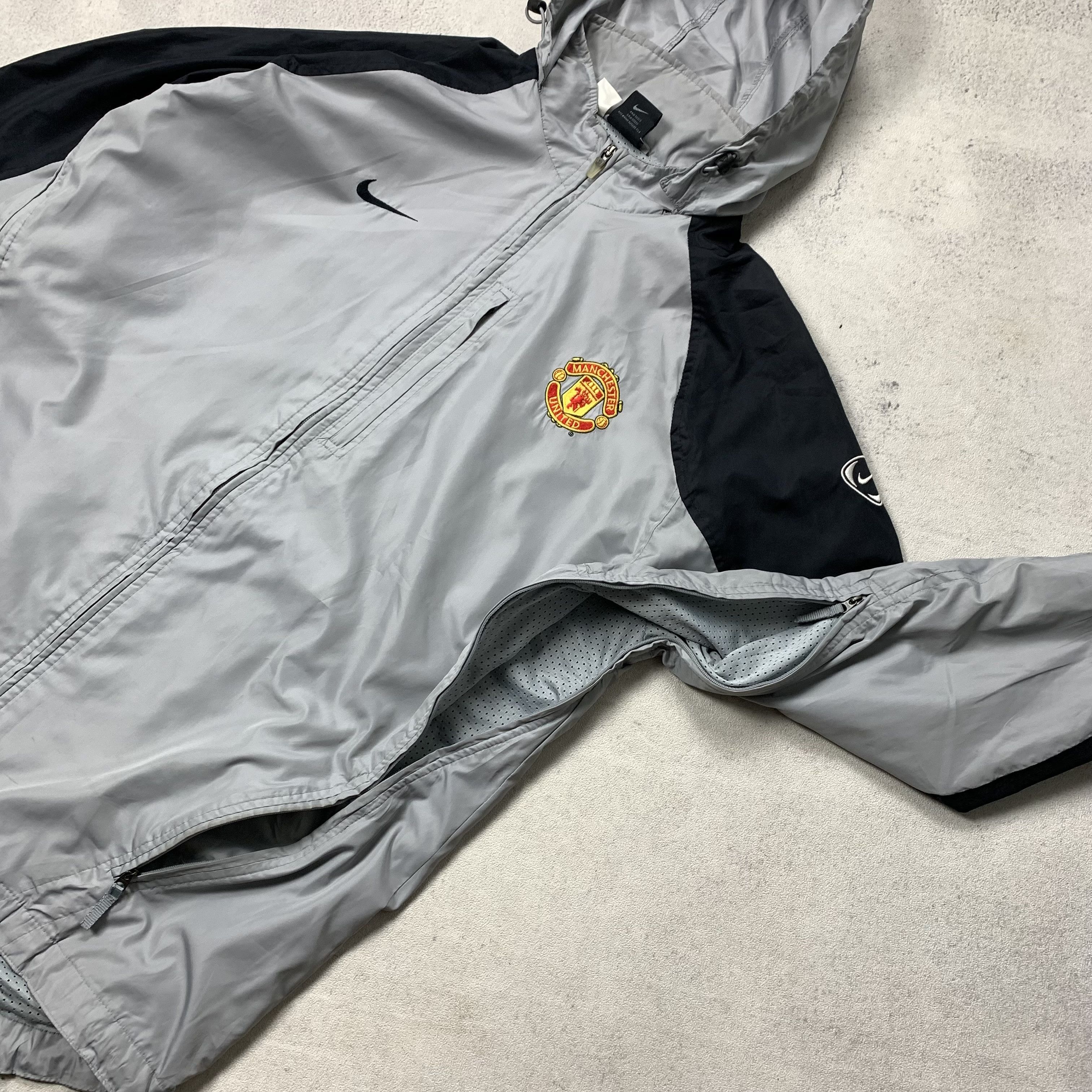 Nike Nike Manchester United Vodafone Training Jacket Size US L / EU 52-54 / 3 - 6 Thumbnail