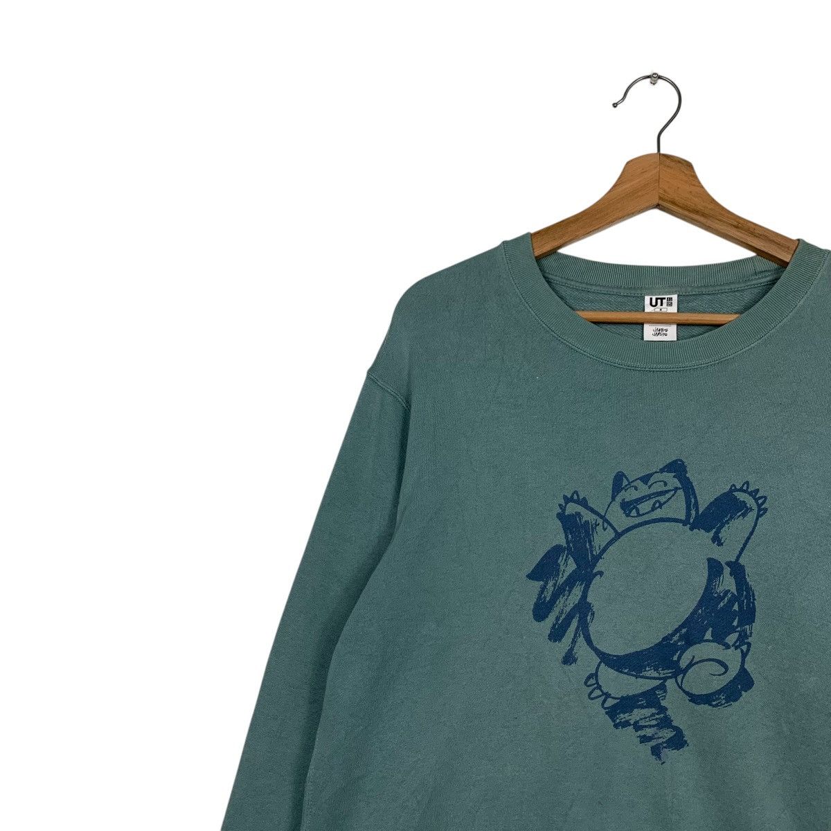Pokemon × Uniqlo POKEMON x JAMES JARVIS Snorlax Sweatshirt #2634-C118 Size US M / EU 48-50 / 2 - 6 Thumbnail