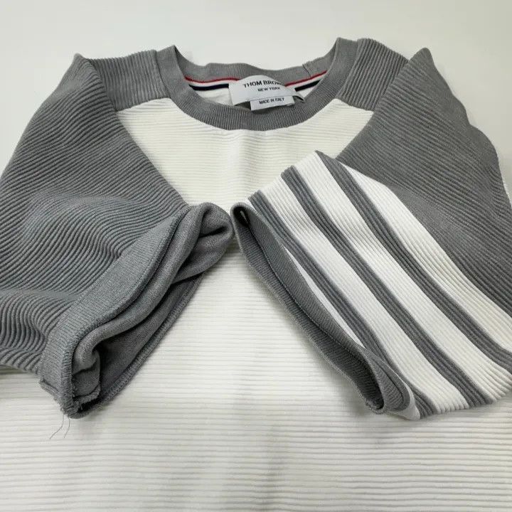 Thom Browne Thom Browne Color Block Crew Neck T-Shirt -2507 Size US S / EU 44-46 / 1 - 3 Thumbnail