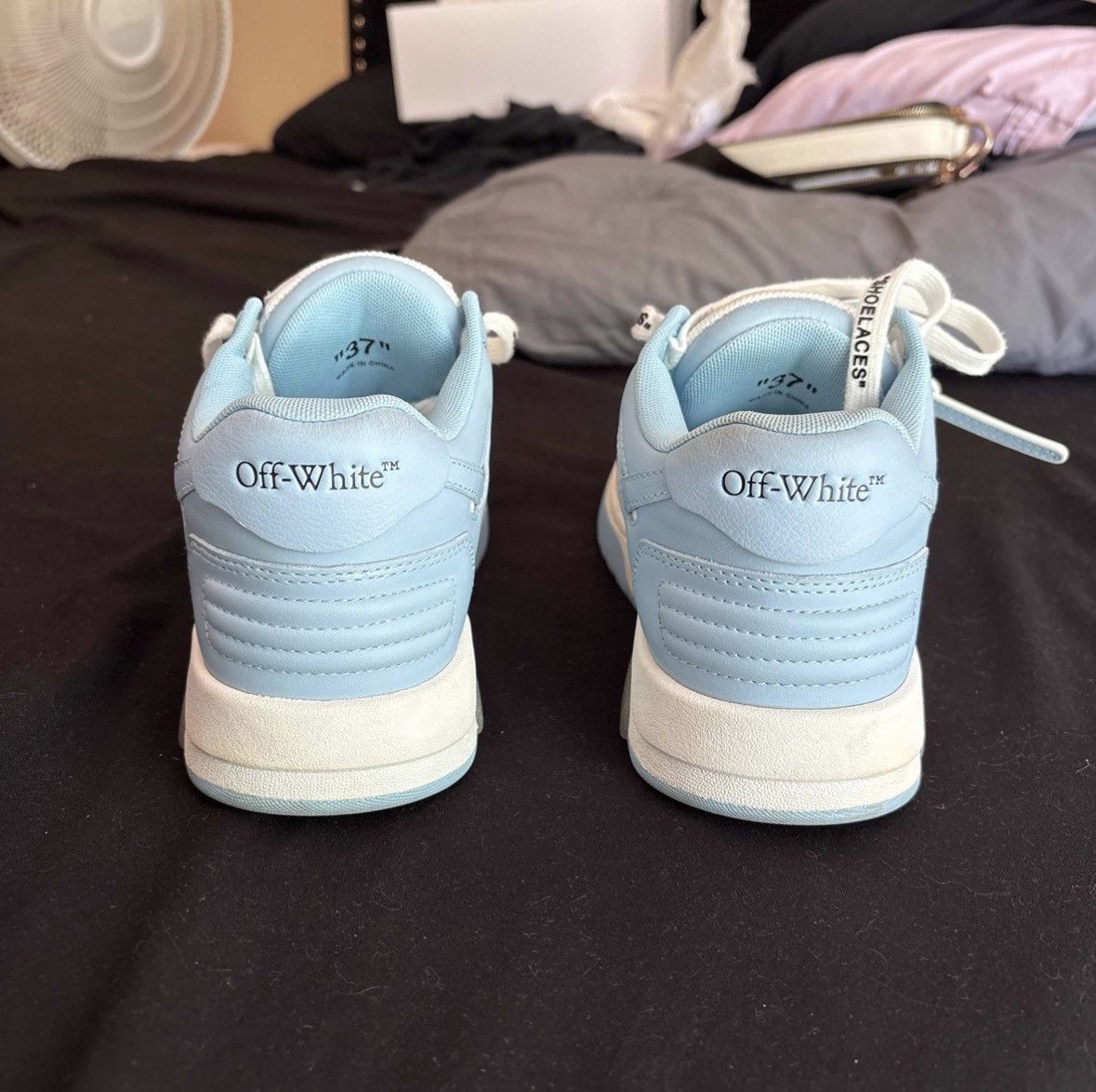Off-White Off-White Out Of Office Low–White/Light Blue – EU 37 (US 7) Size US 7 / EU 40 - 6 Thumbnail