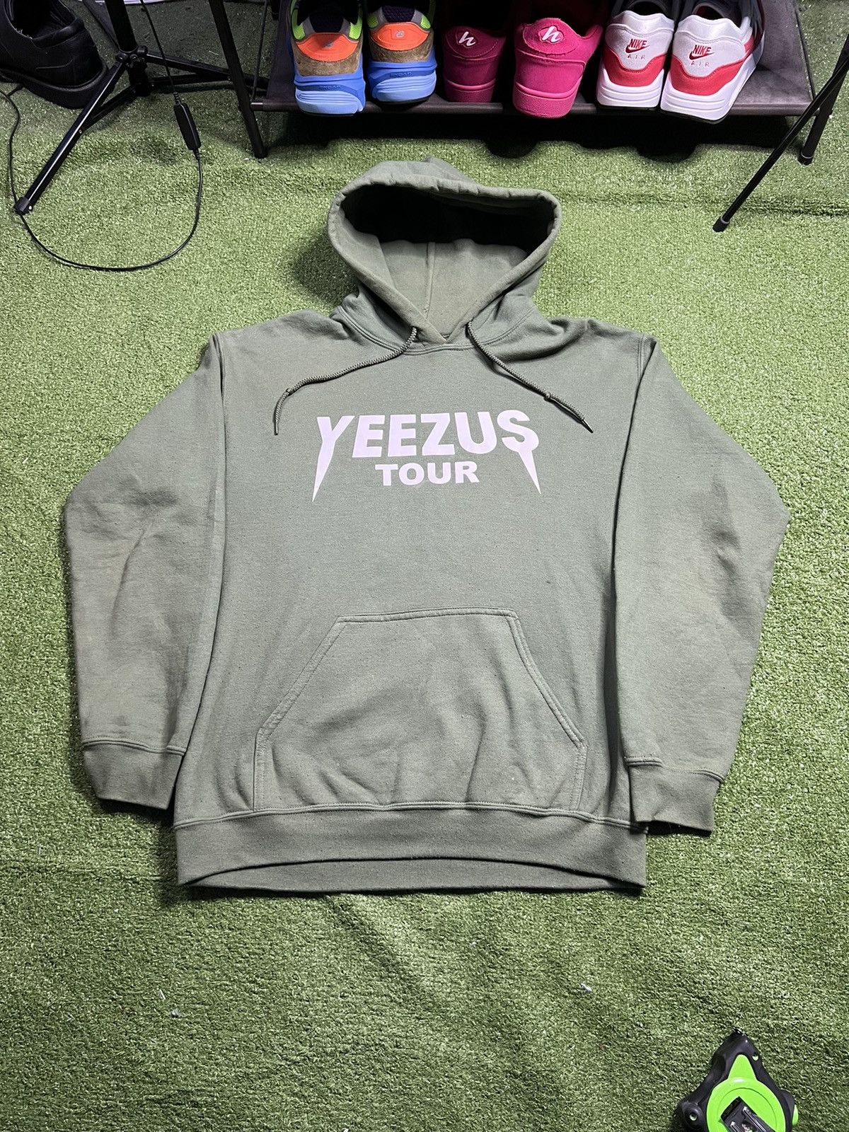 Vintage yeezus tour kanye west green rapper hoodie | Grailed