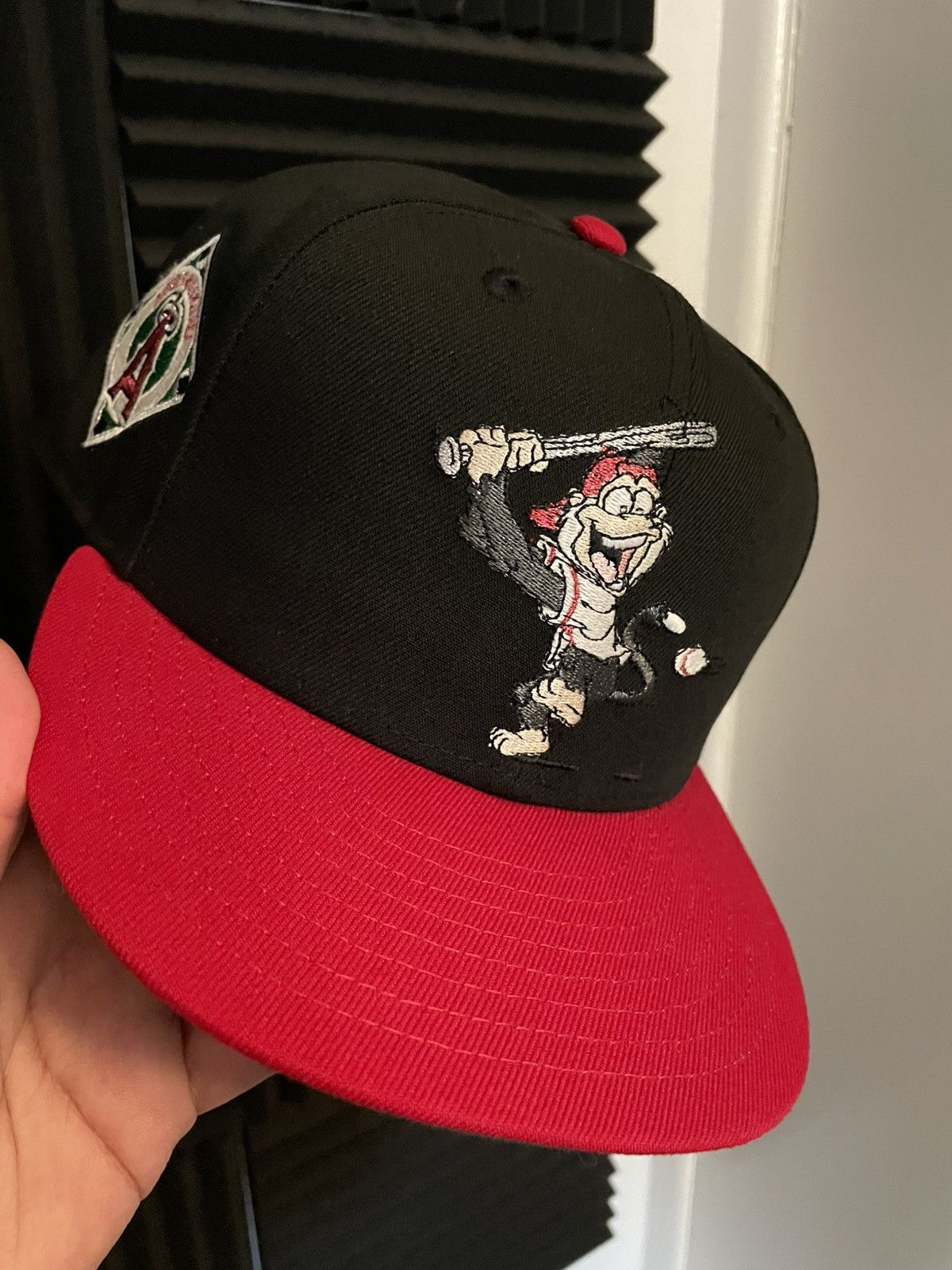 Pre-owned New Era 7 1/2 Los Angeles Angels Of Anaheim Rally Monkey Fitted Hat In Black