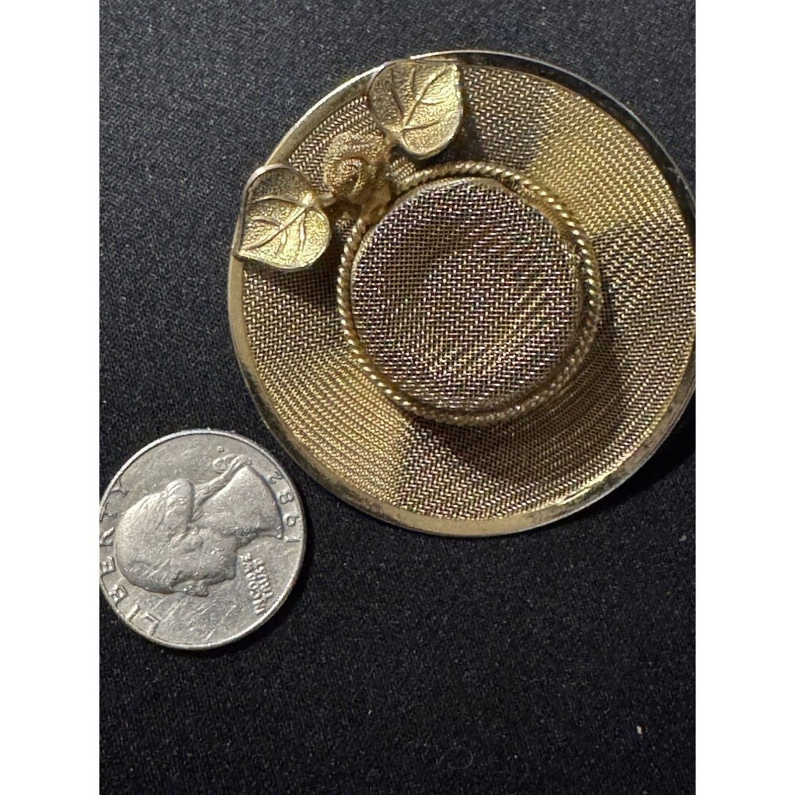 Other Lot of 2 Large Gold Tone Brooches Size ONE SIZE - 2 Thumbnail