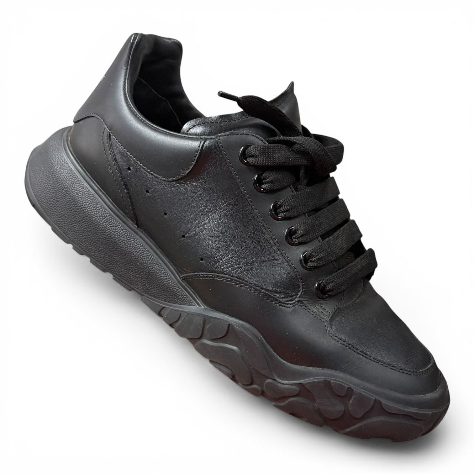 Alexander McQueen Alexander McQueen Court Sneaker Black 10.5M Size US 10.5 / EU 43-44 - 2 Thumbnail